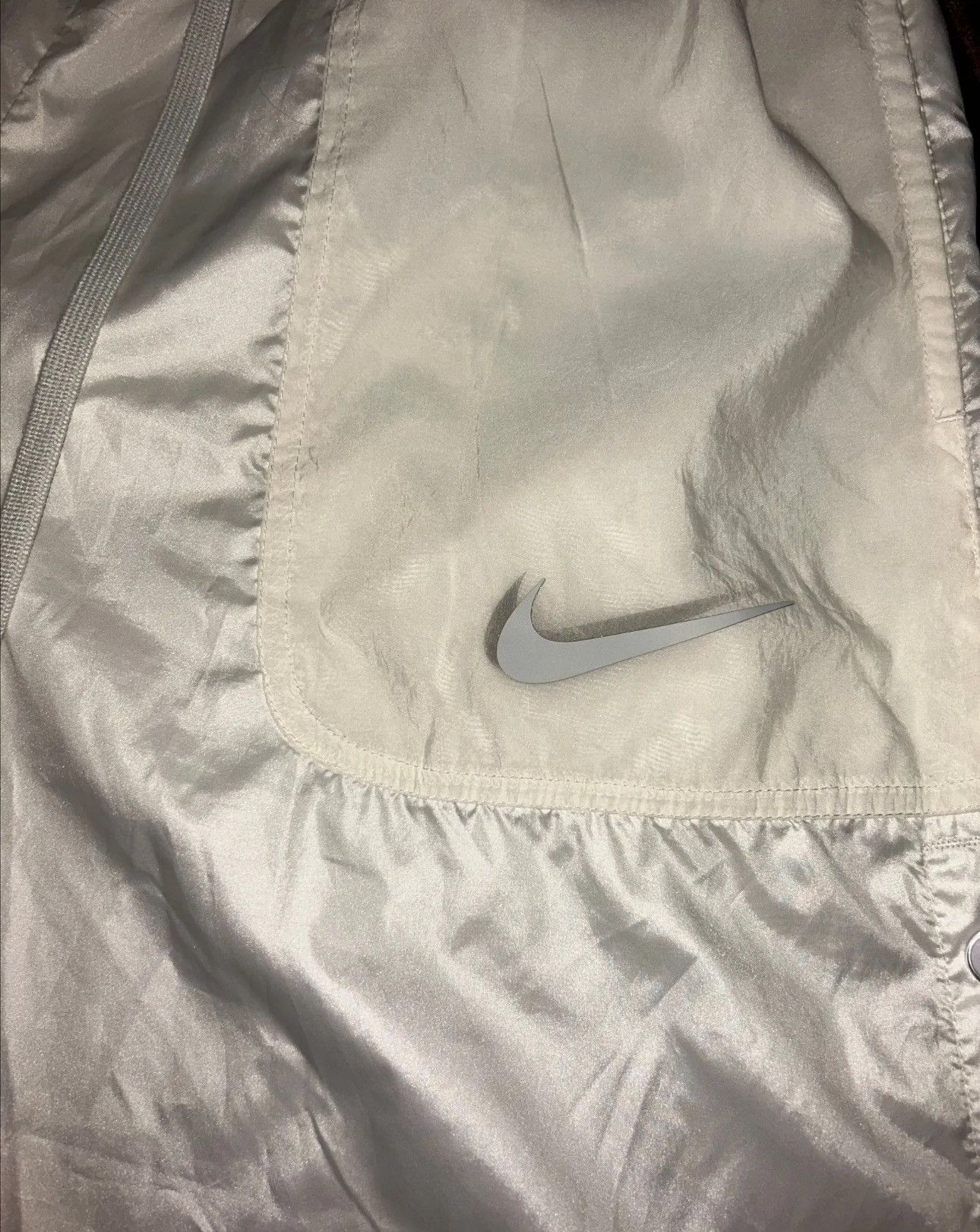Nike Nike Sportswear Up In Air Loose Fit Swoosh athletic Shorts Size 36" / US 14 / IT 50 - 3 Thumbnail