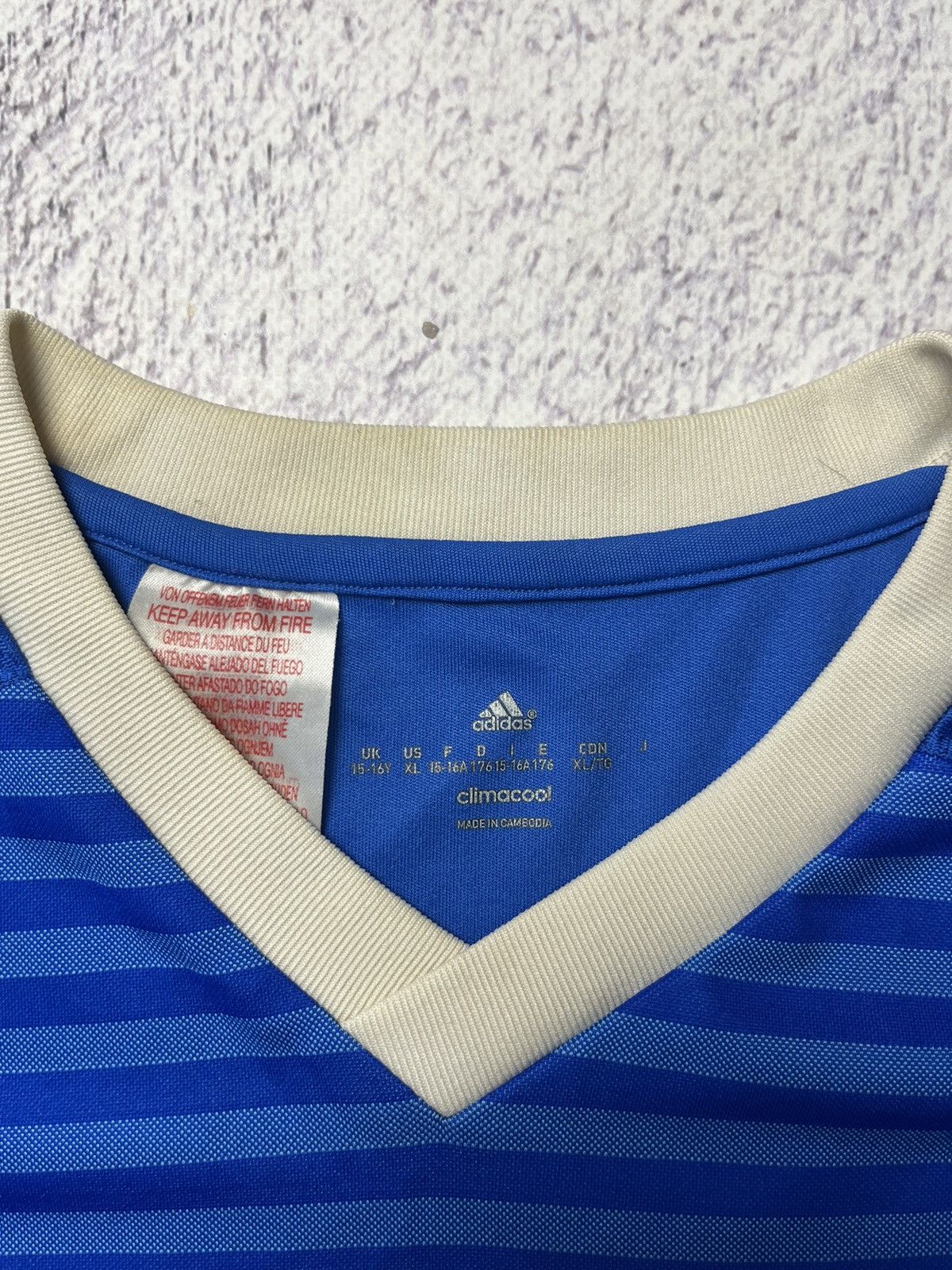 Adidas Vintage Adidas 2015/16 Olympique de Marseille Third Shirt Size US S / EU 44-46 / 1 - 16 Thumbnail