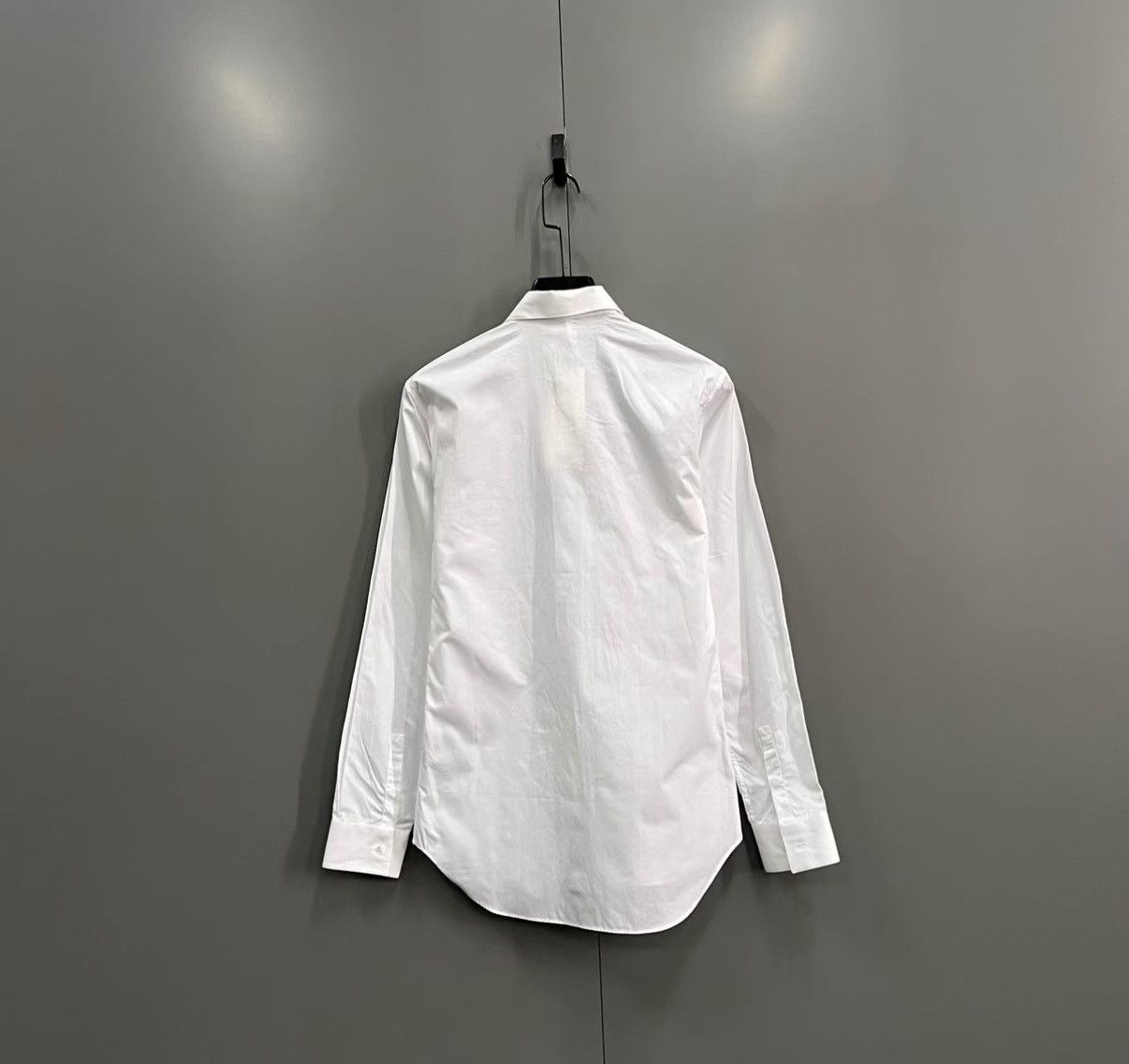 Dior Dior White Logo Patch Shirt J41 Size XS / US 0-2 / IT 36-38 - 2 Thumbnail