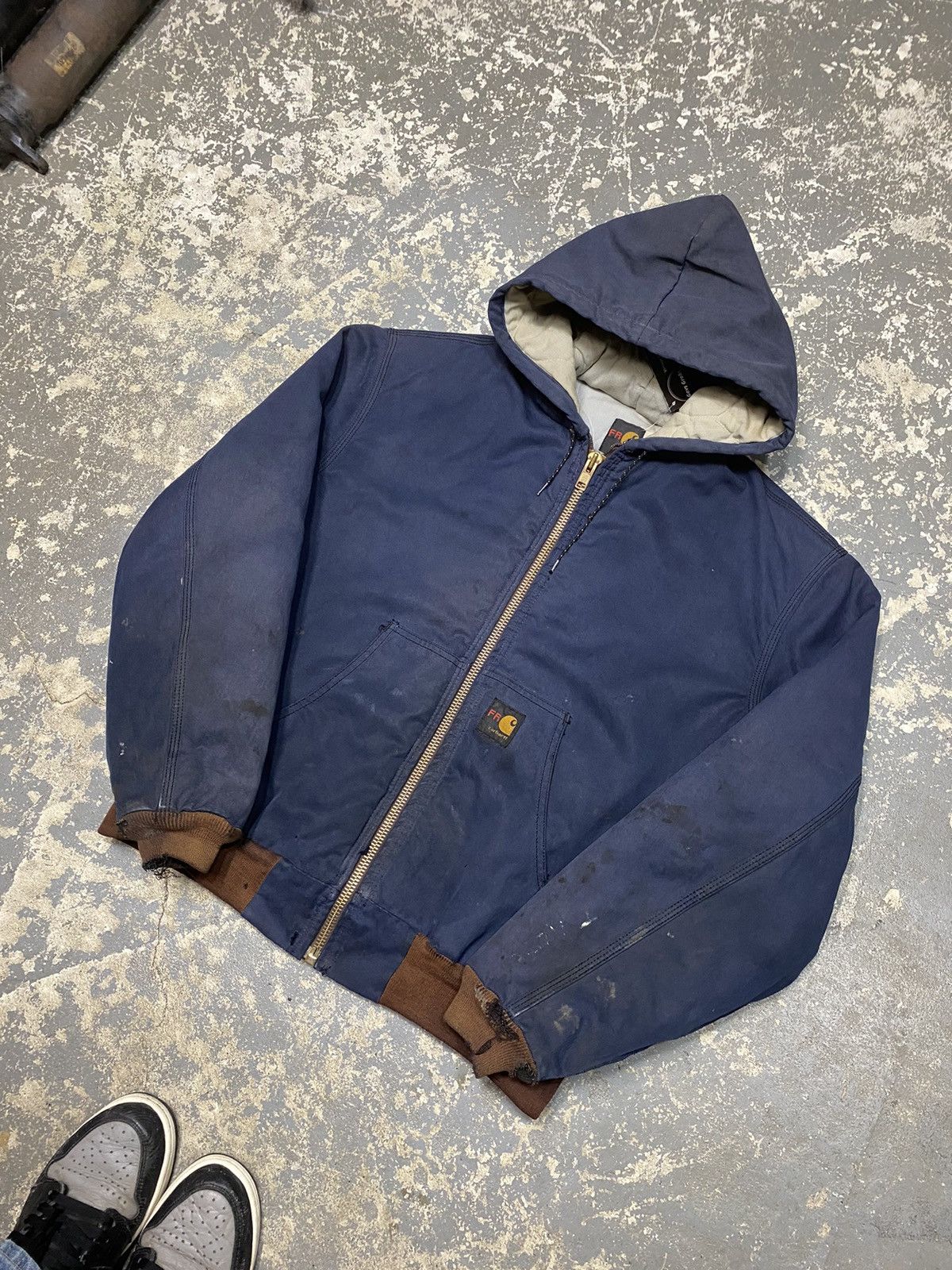 Carhartt × Vintage Vintage Carhartt FR Faded Navy Hooded Active Jacket Size US L / EU 52-54 / 3 - 2 Thumbnail
