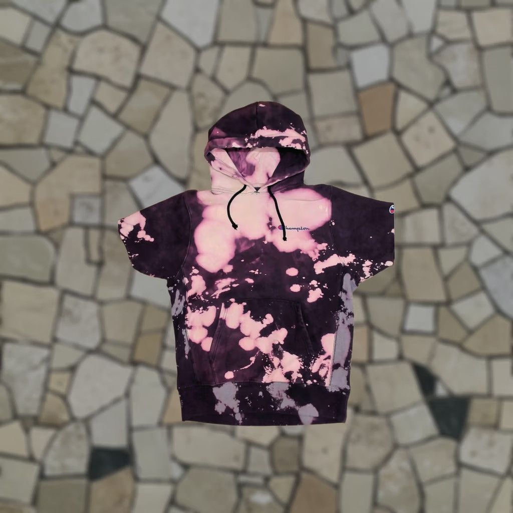 Champion VINTAGE Champion Hoodie Short Sleeve Bleach Dye Acid Wash Men's XL Pump Cover Purple 90s Athleisure Geometric Reverse Weave Mens XL Hoodie Size US XL / EU 56 / 4 - 1 Thumbnail