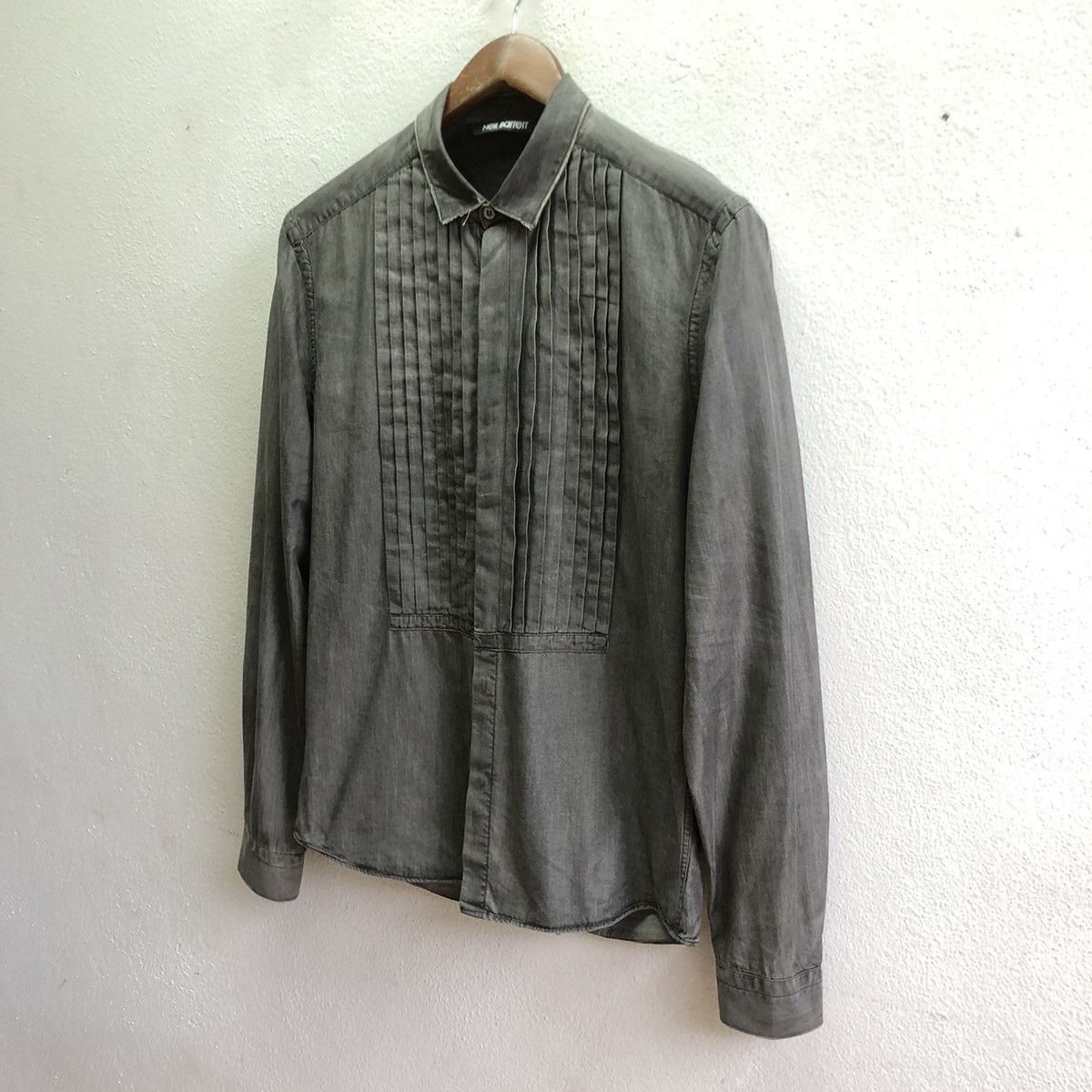 Neil Barrett distressed style NEIL BARRETT button up shirt Size US S / EU 44-46 / 1 - 2 Thumbnail