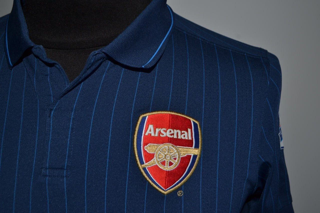 Vintage Nike Arsenal #4 Fabregas FC Y2k Away Football Shirt Size S Size US S / EU 44-46 / 1 - 3 Thumbnail