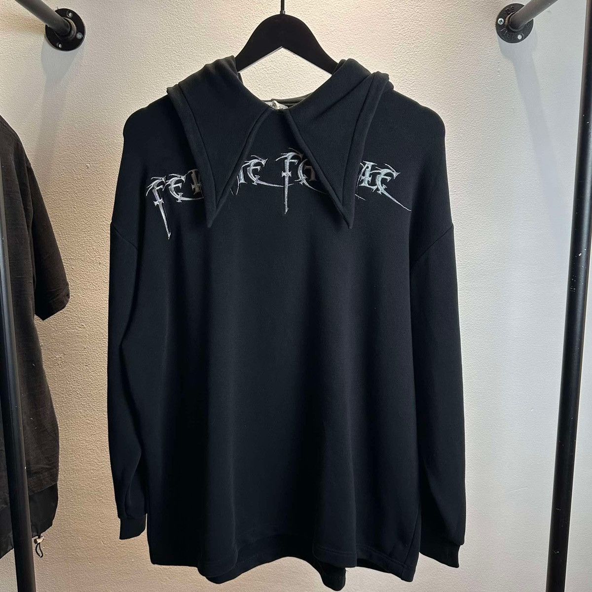 Balenciaga BALENCIAGA FEMME FATALE HOODIE Size US M / EU 48-50 / 2 - 1 Thumbnail