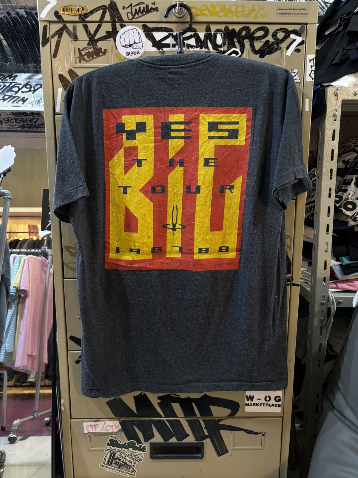 Band Tees YES band tee 1988’s Size US XL / EU 56 / 4 - 6 Thumbnail