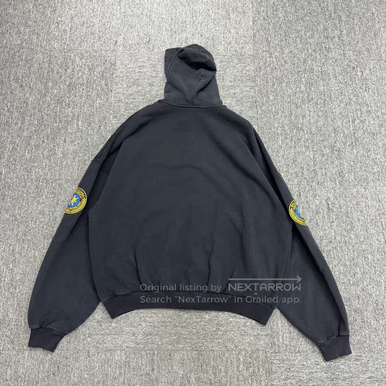 Balenciaga Balenciaga Lion head embroidery badge hooded sweatshirt Size US M / EU 48-50 / 2 - 5 Thumbnail