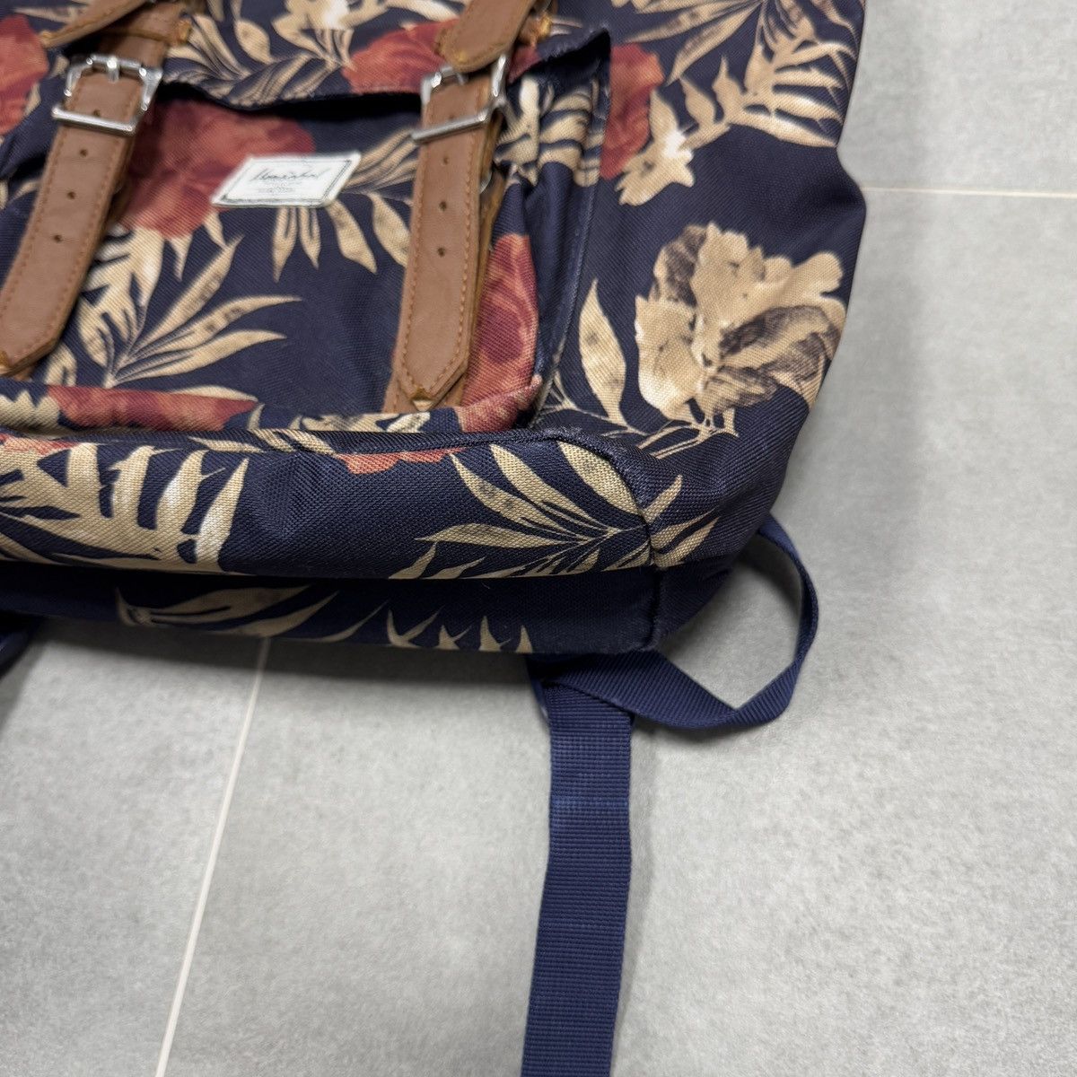 Herschel Supply Co. Herschel Supply Co. Floral Print Retreat Backpack Size ONE SIZE - 4 Thumbnail