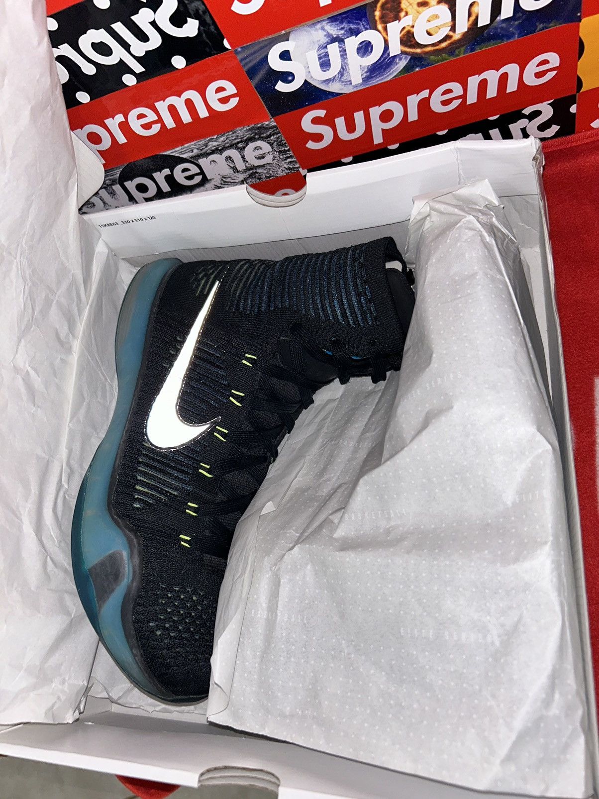 Nike Nike Kobe 10 Elite Commander 718763-004 size 12 with box Size US 12 / EU 45 - 10 Thumbnail