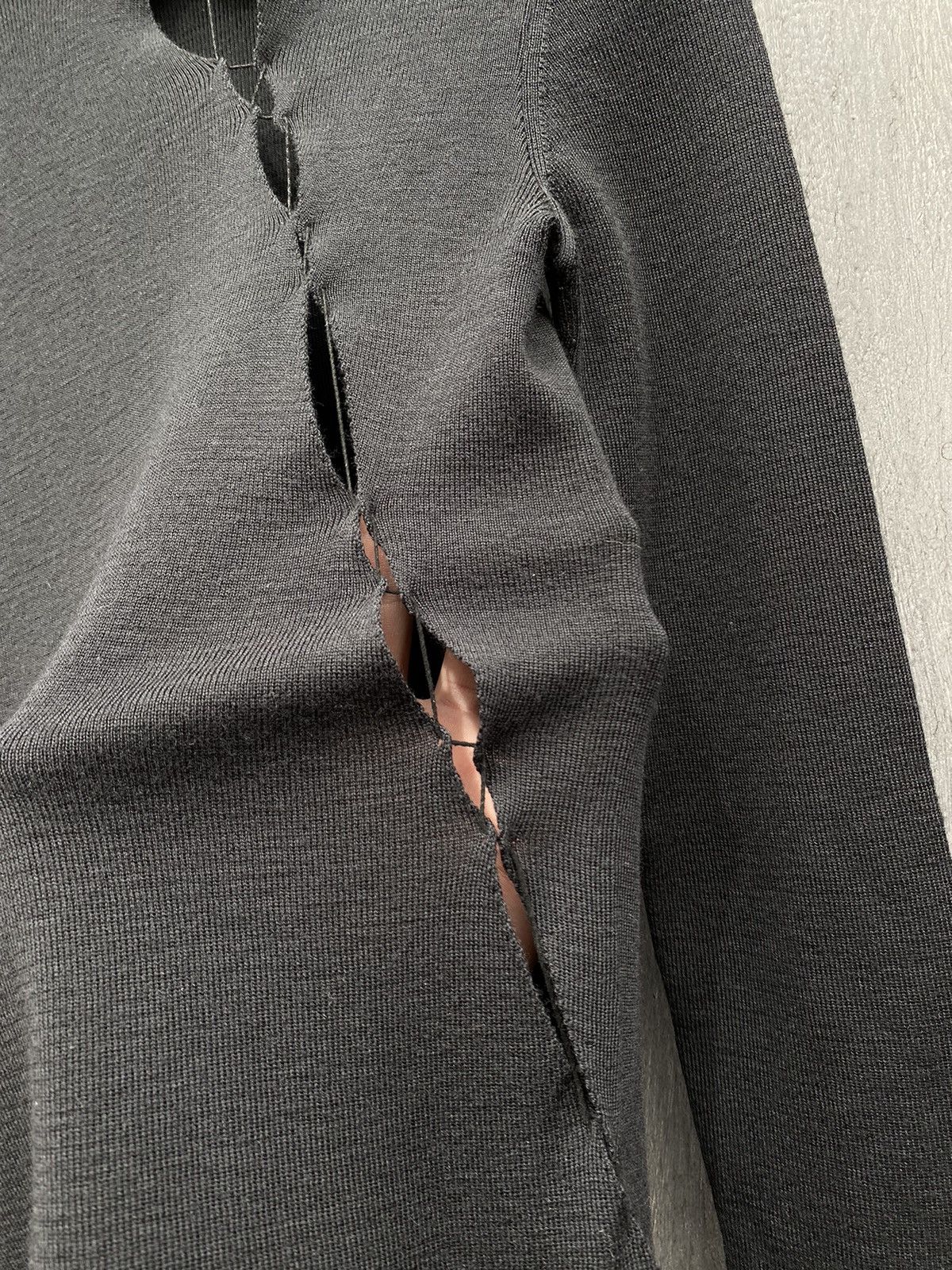 Jean Paul Gaultier Jean Paul Gaultier Vintage wool Asymetric light sweater Size M / US 6-8 / IT 42-44 - 5 Thumbnail