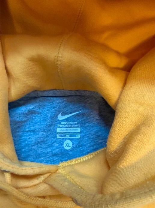 Nike Nike Hoodie Yellow Mustard Center Swoosh Y2K Boxy Fit Size US XL / EU 56 / 4 - 4 Thumbnail