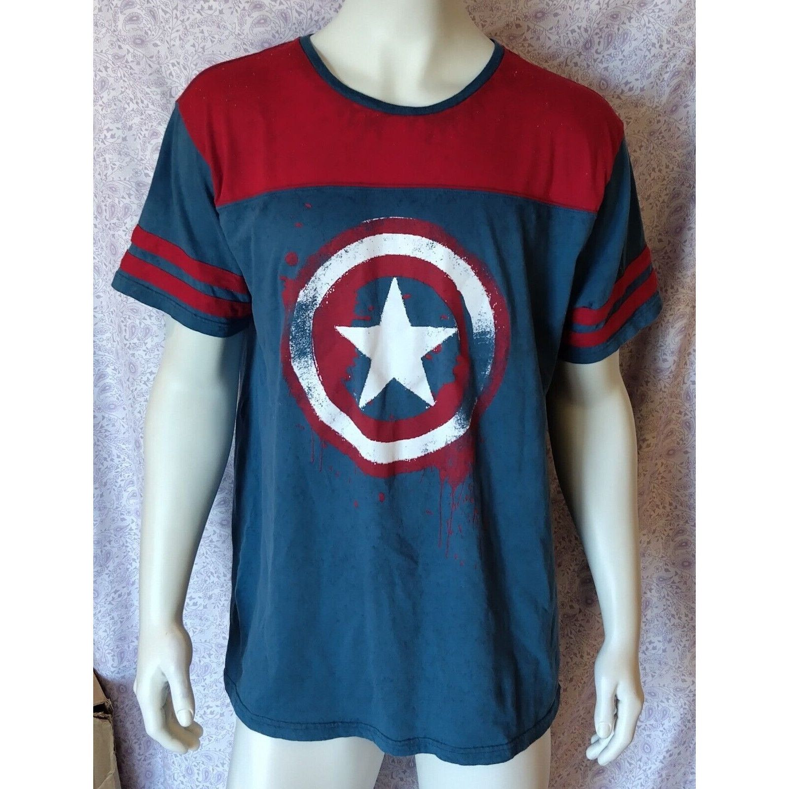 Disney ÑEW Disney Marvel's Captain America Winter Soldier Tshirt XL Size US XL / EU 56 / 4 - 1 Thumbnail