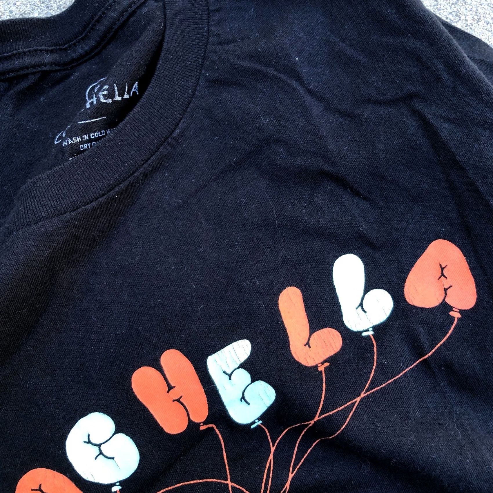 Vintage VINTAGE COACHELLA Official T Shirt Women's SMALL Black Radiohead Lady Gaga Shirt Women Small Black 2017 Size S / US 4 / IT 40 - 5 Thumbnail