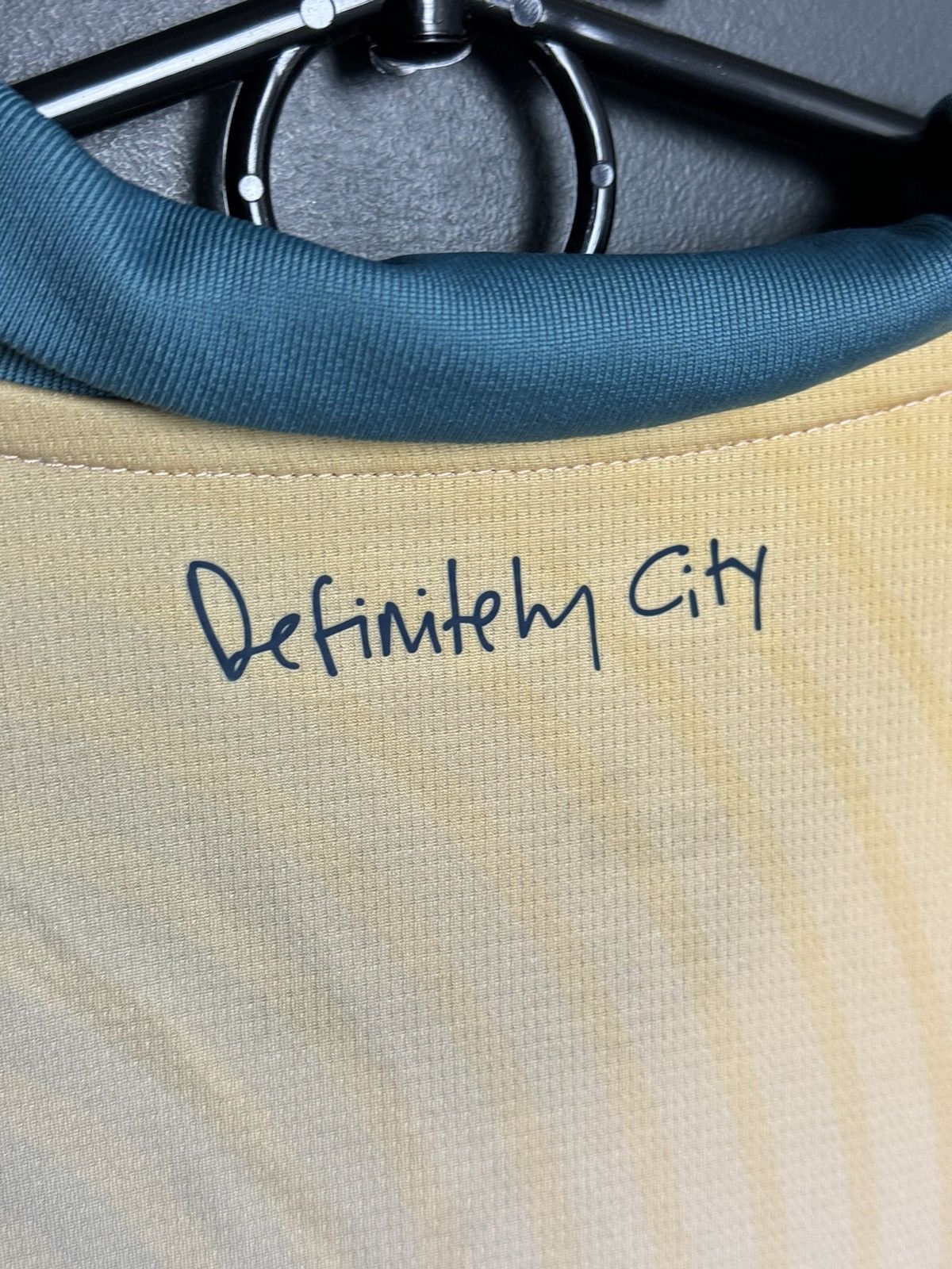 Puma Manchester City 24/25 Fourth Football Jersey Size US XS / EU 42 / 0 - 4 Thumbnail