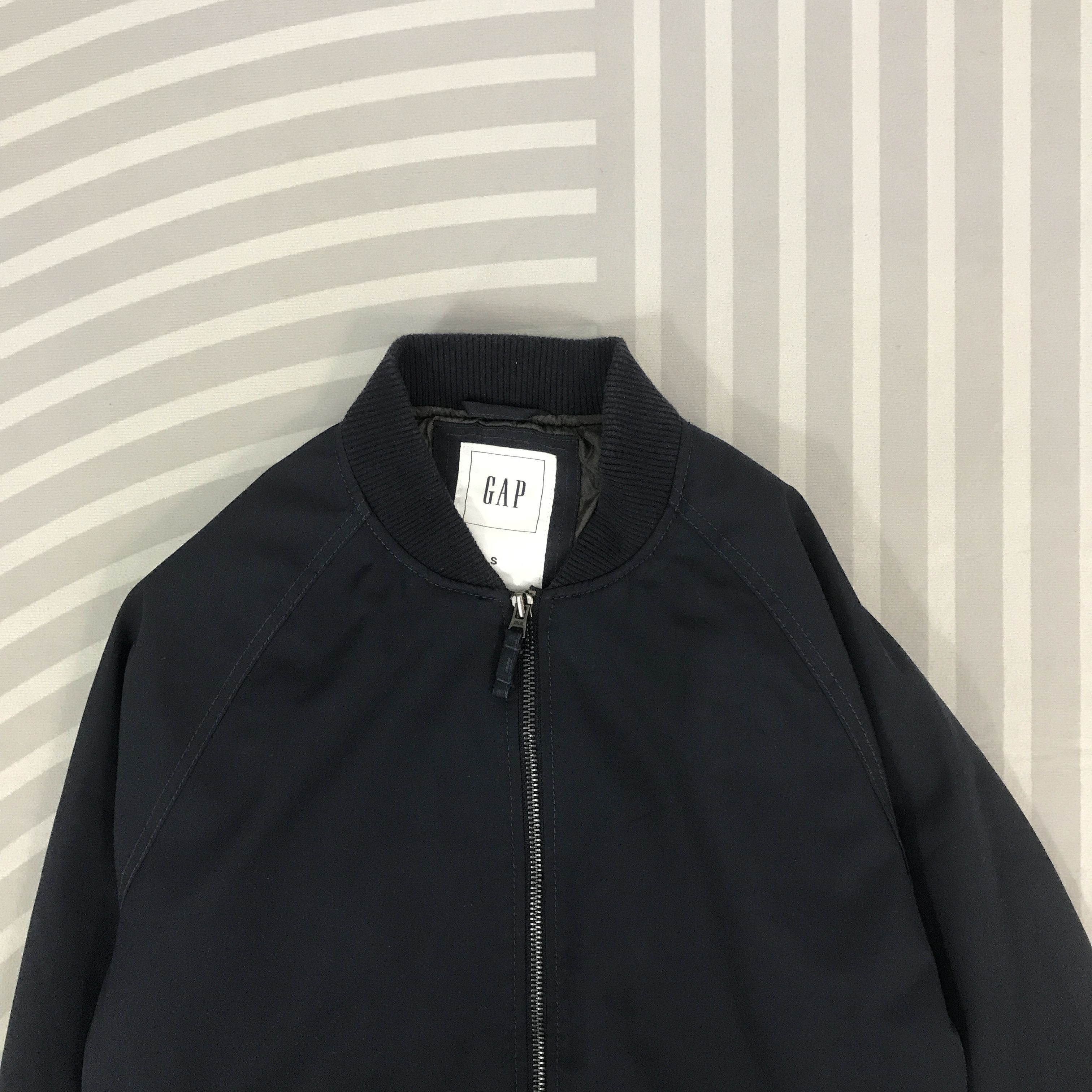 Gap Vintage Gap Bomber Navy Jacket Size US S / EU 44-46 / 1 - 2 Thumbnail