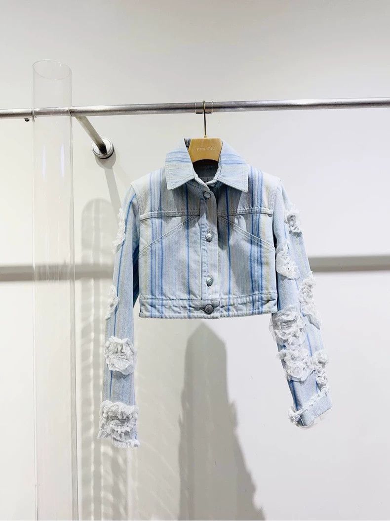 Chanel Chanel Denim Jacket with Floral Details - dmc Size US XS / EU 42 / 0 - 1 Thumbnail