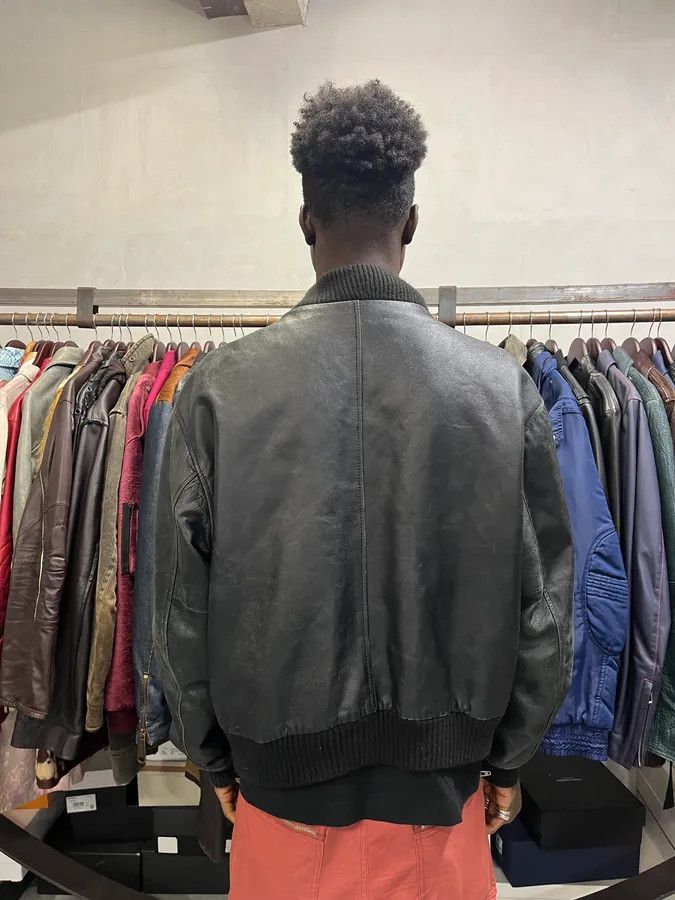 Vintage 2000s Artisanal Black Vintage Leather Bomber Size US S / EU 44-46 / 1 - 3 Thumbnail