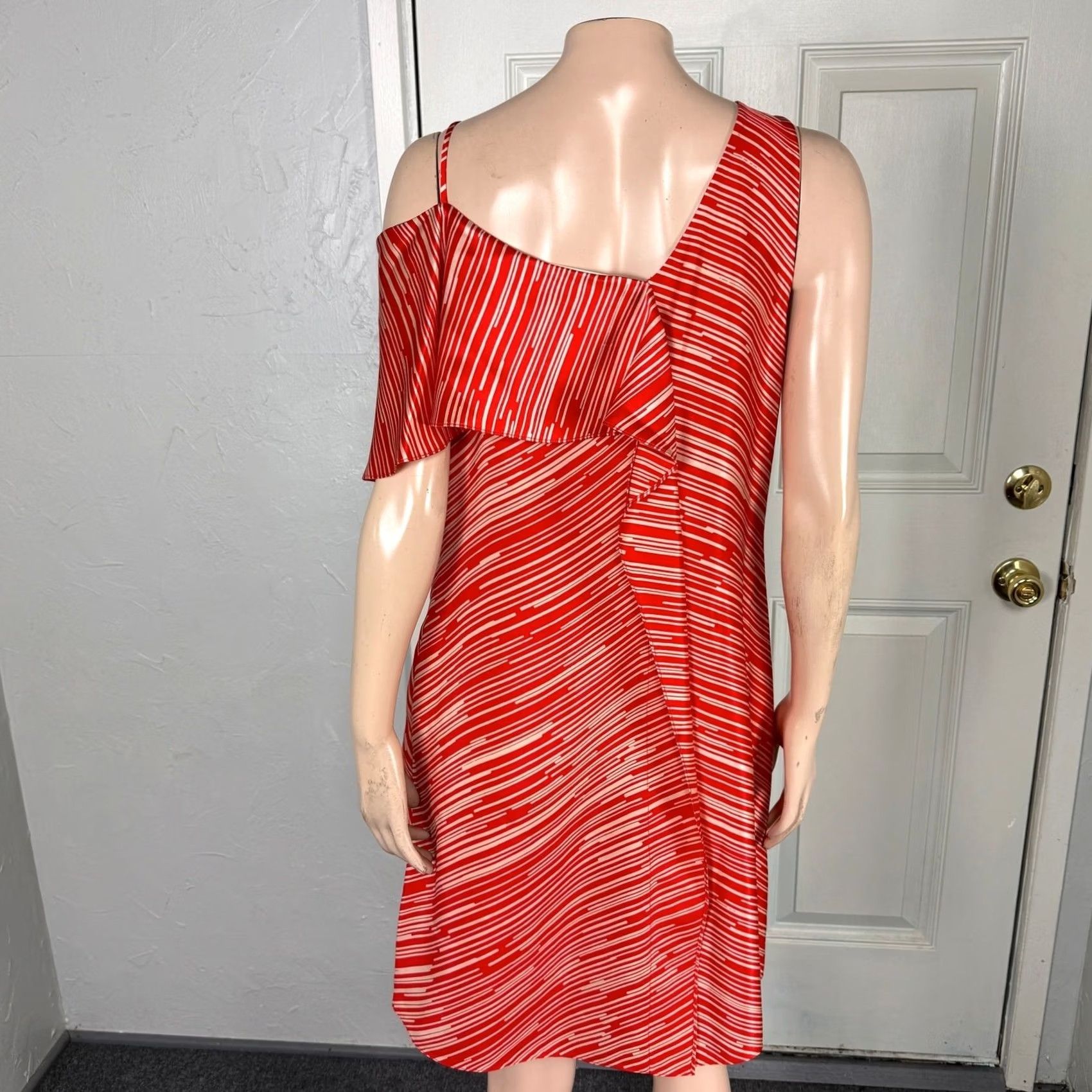 Diane von Furstenberg Diane von Furstenberg Dress Womens 10 Silk Striped Ruffle Designer Party Knee Length Red Size L / US 10 / IT 46 - 4 Thumbnail
