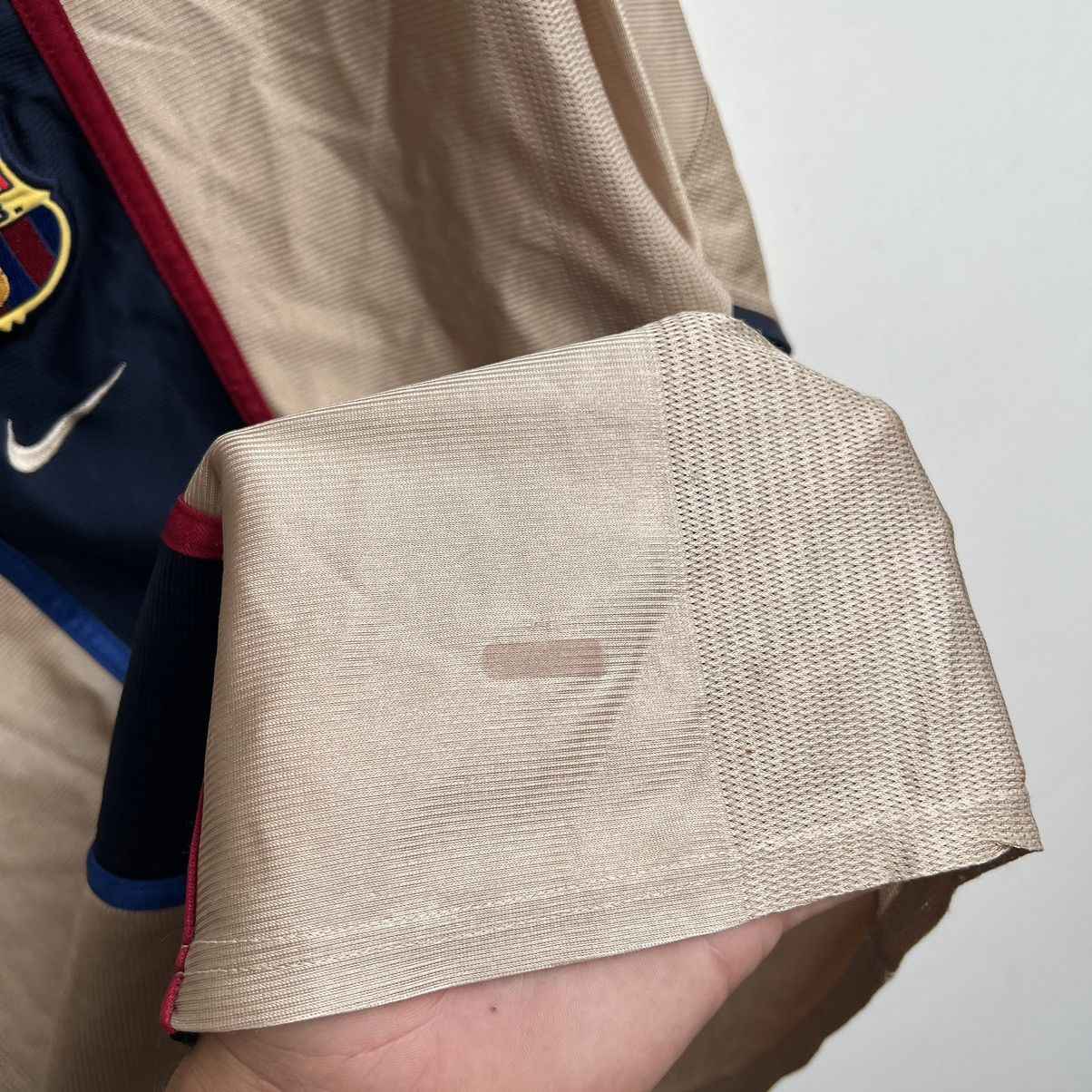Other BARCELONA 2001 2002 FOOTBALL SHIRT SOCCER JERSEY NIKE Size US M / EU 48-50 / 2 - 3 Thumbnail