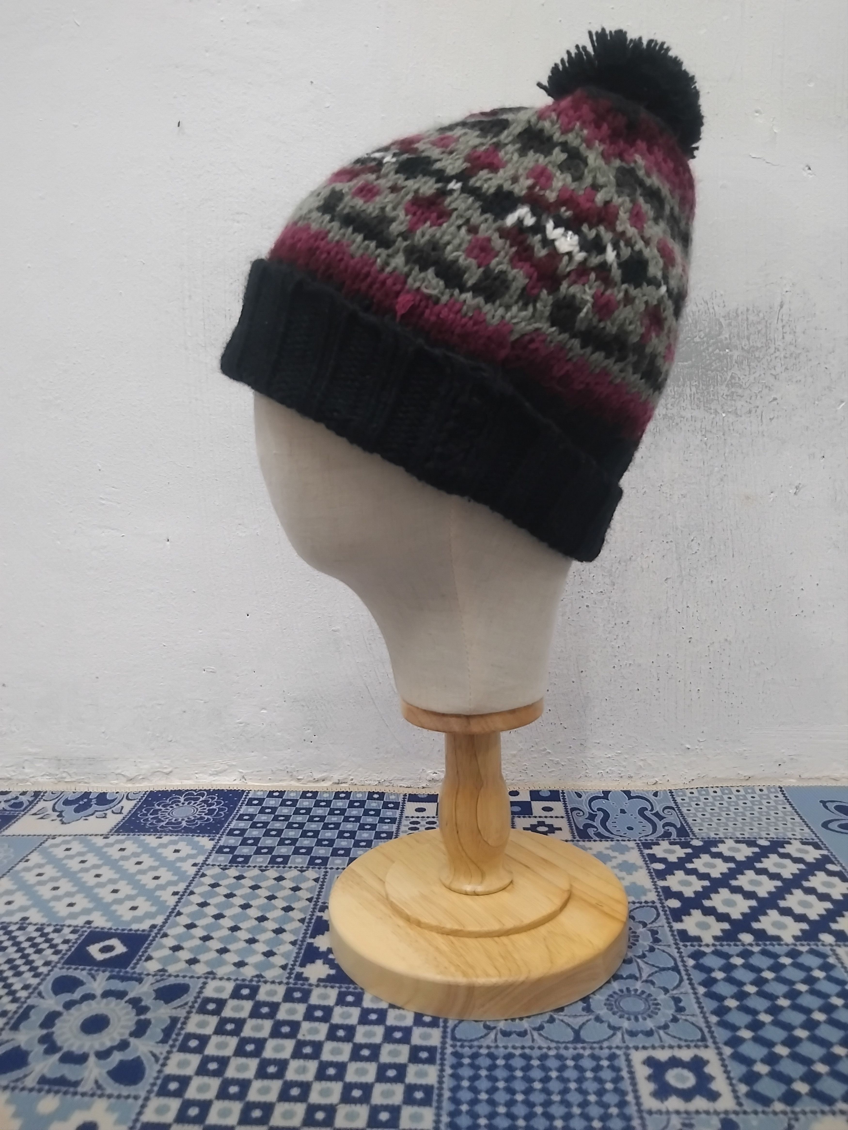 Helly Hansen 💥Helly Hansen purple black colour beanie hat Size ONE SIZE - 5 Thumbnail