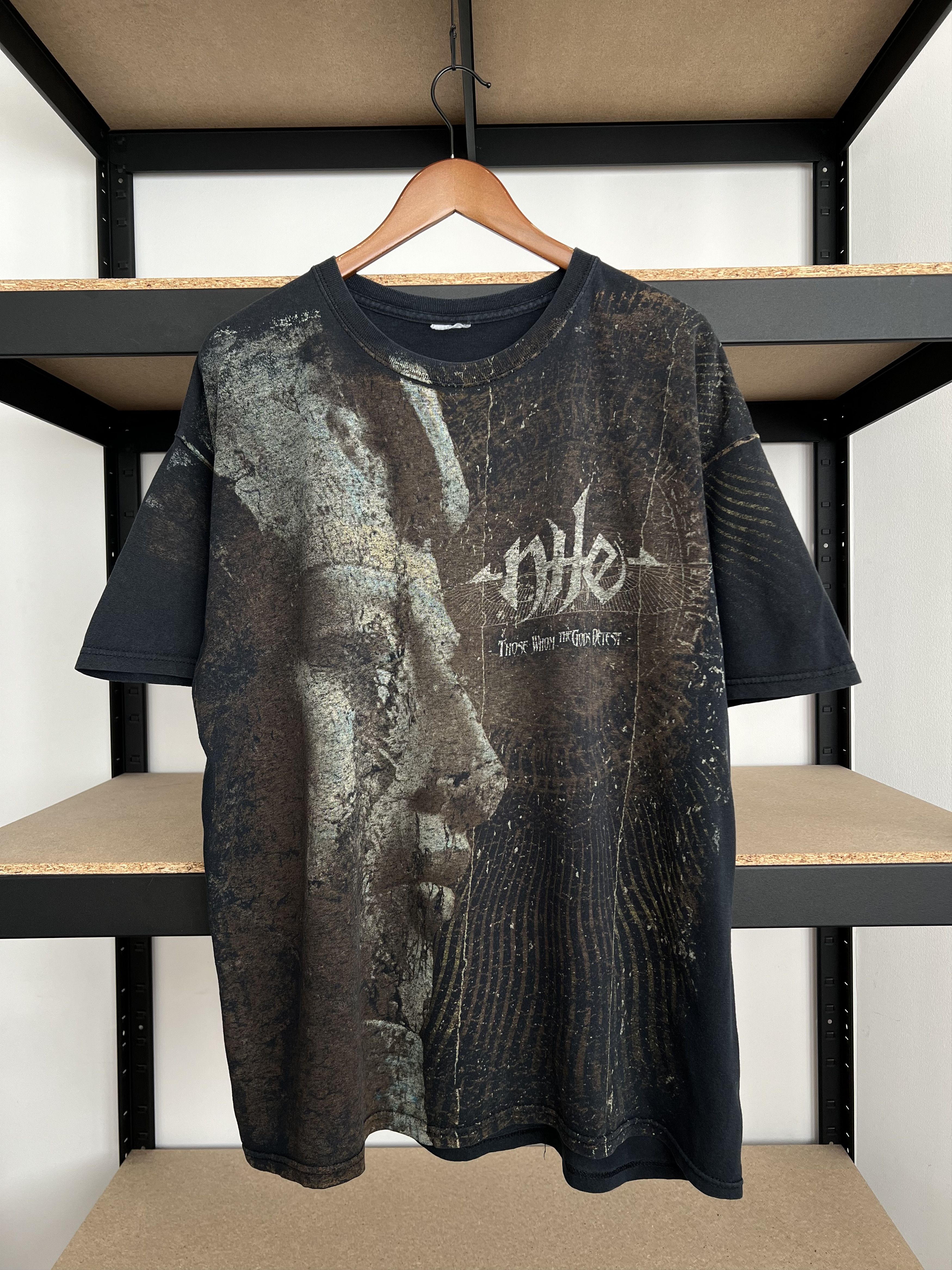 Band Tees Vintage 2009 Nile Those Whom the Gods Detest AOP T-shirt Size US XL / EU 56 / 4 - 1 Thumbnail