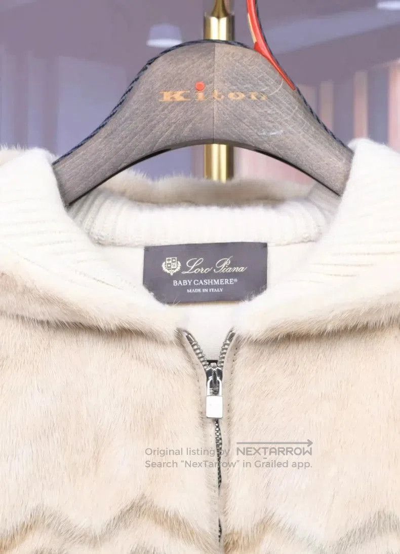 Loro Piana Loro Piana Women's Hooded Fur Coat. Size US S / EU 44-46 / 1 - 4 Thumbnail