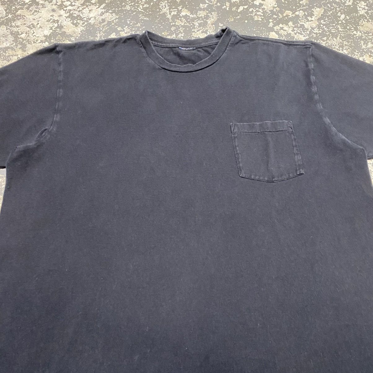 Other Vintage Black Blank 90s Single Stitch Pocket Tshirt Size US L / EU 52-54 / 3 - 8 Thumbnail
