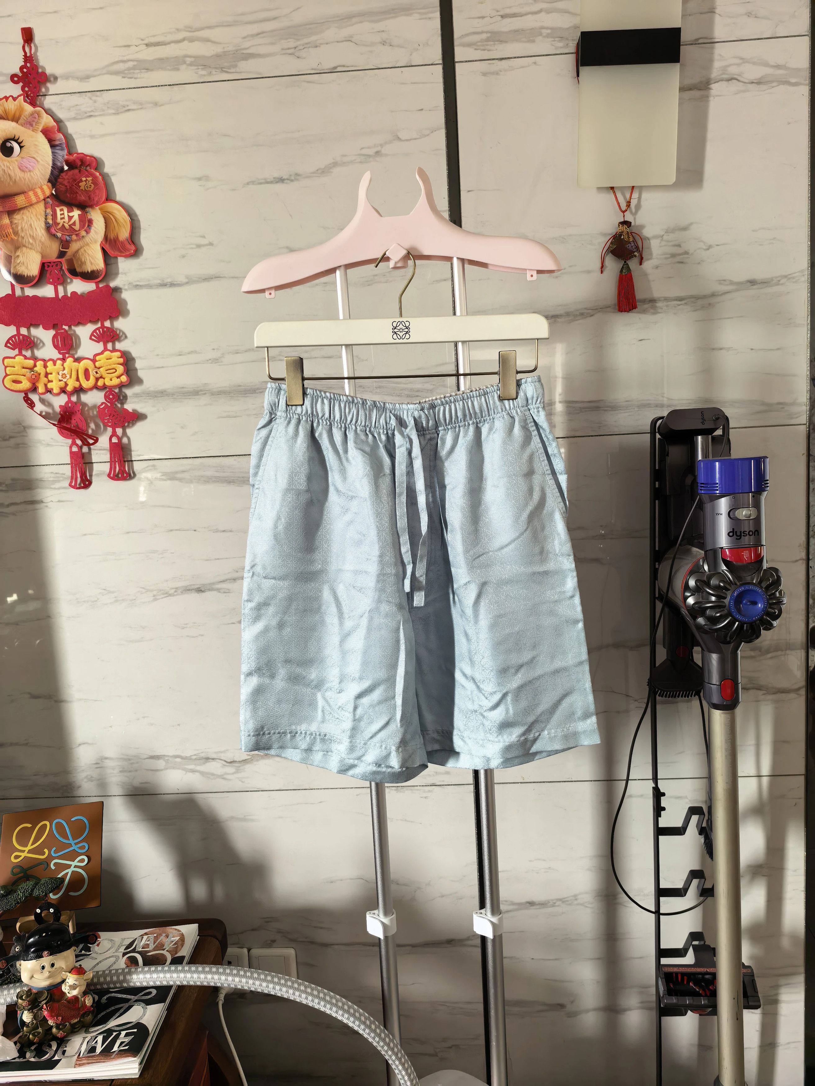 Loewe LOEWE ss23 silk full logo short 46 unisex new Size US 30 / EU 46 - 1 Thumbnail