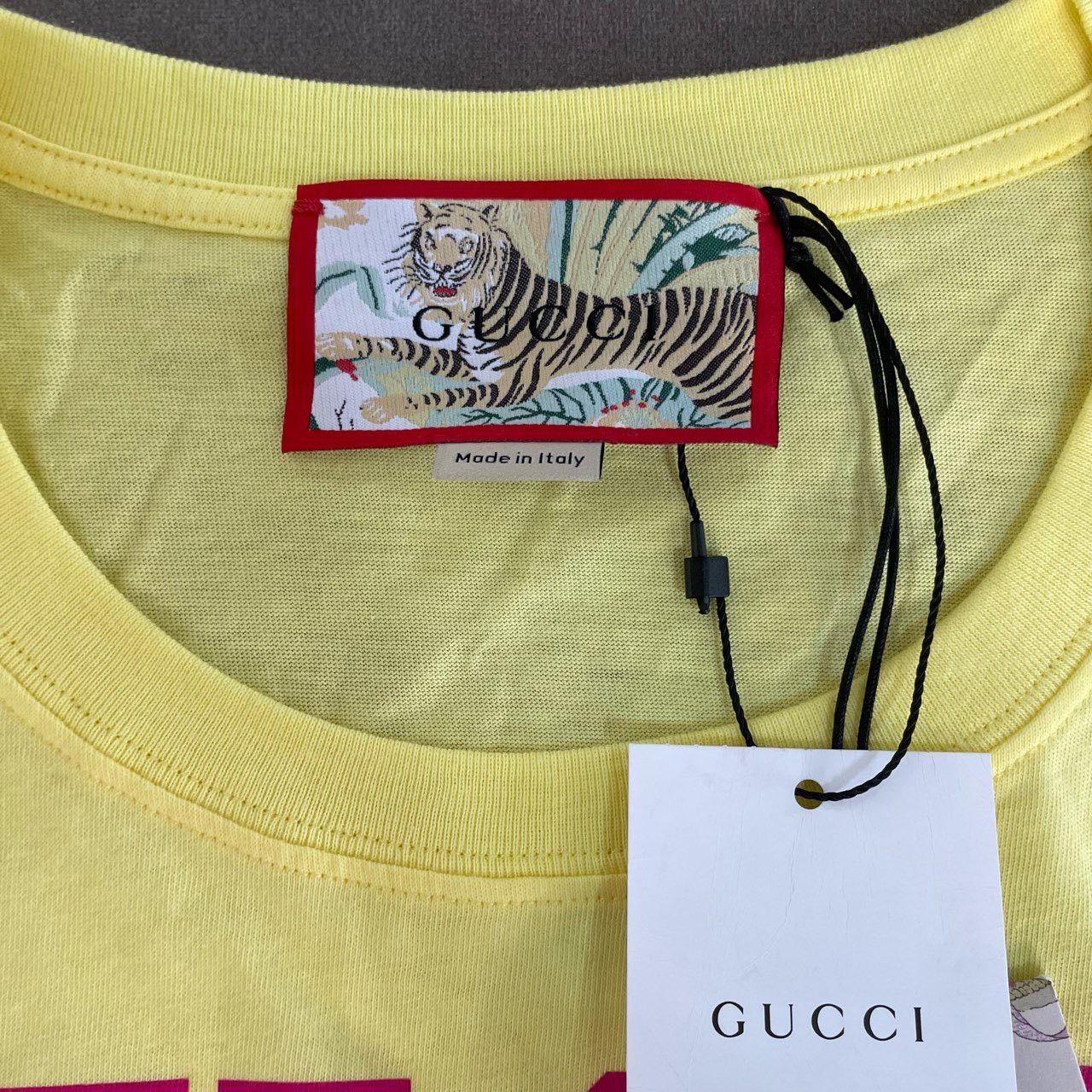 Gucci Gucci Yellow Year of the Tiger Short Sleeve 2501-Nextarrow Size US XS / EU 42 / 0 - 3 Thumbnail