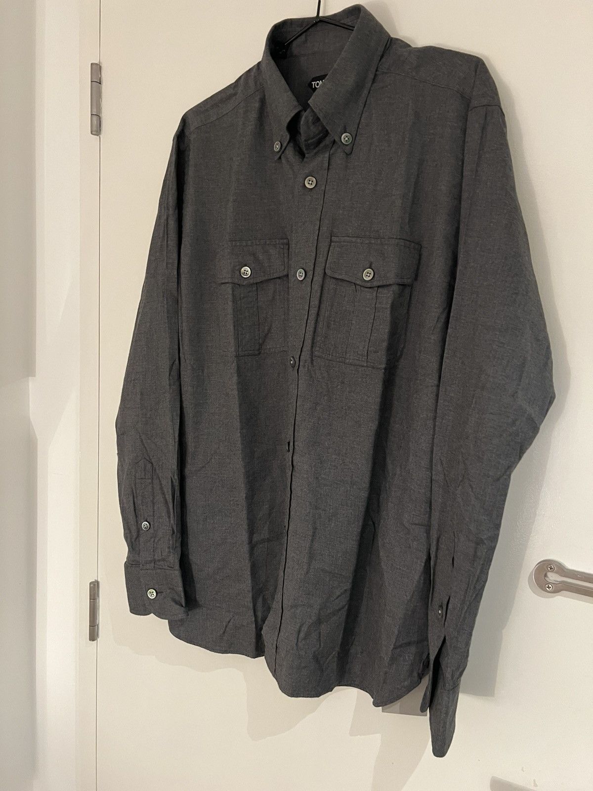 Tom Ford TOM FORD Grey Dress Shirt Size 15.3/4 44 Long Sleeves Size US M / EU 48-50 / 2 - 8 Thumbnail