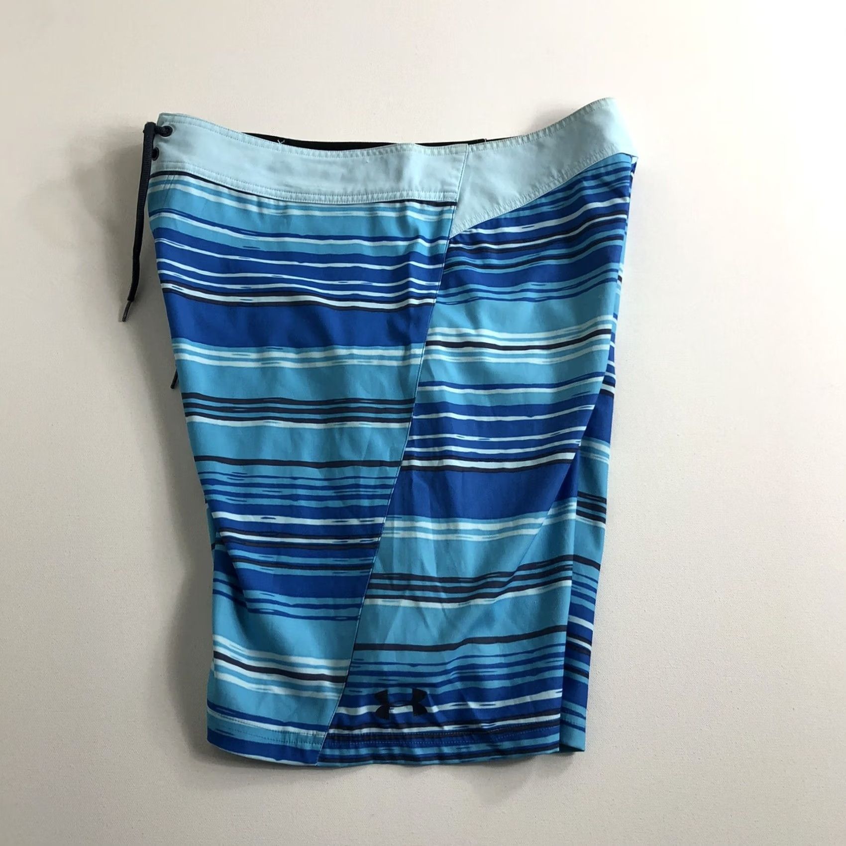 Under Armour Under Armour Men Board Shorts 34 Striped Blue Trunks Active Swimming Beach Pool Ocean Quick Dry Breathable Pockets Lightweight Hook & Loop Fly Size US 34 / EU 50 - 5 Thumbnail