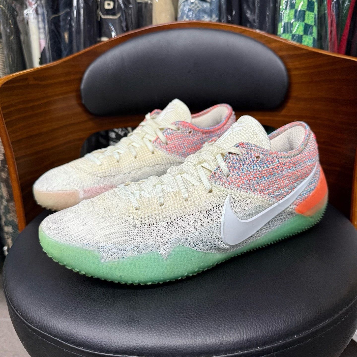 Nike KOBE12 Green Lowtop Sneakers 44 Men