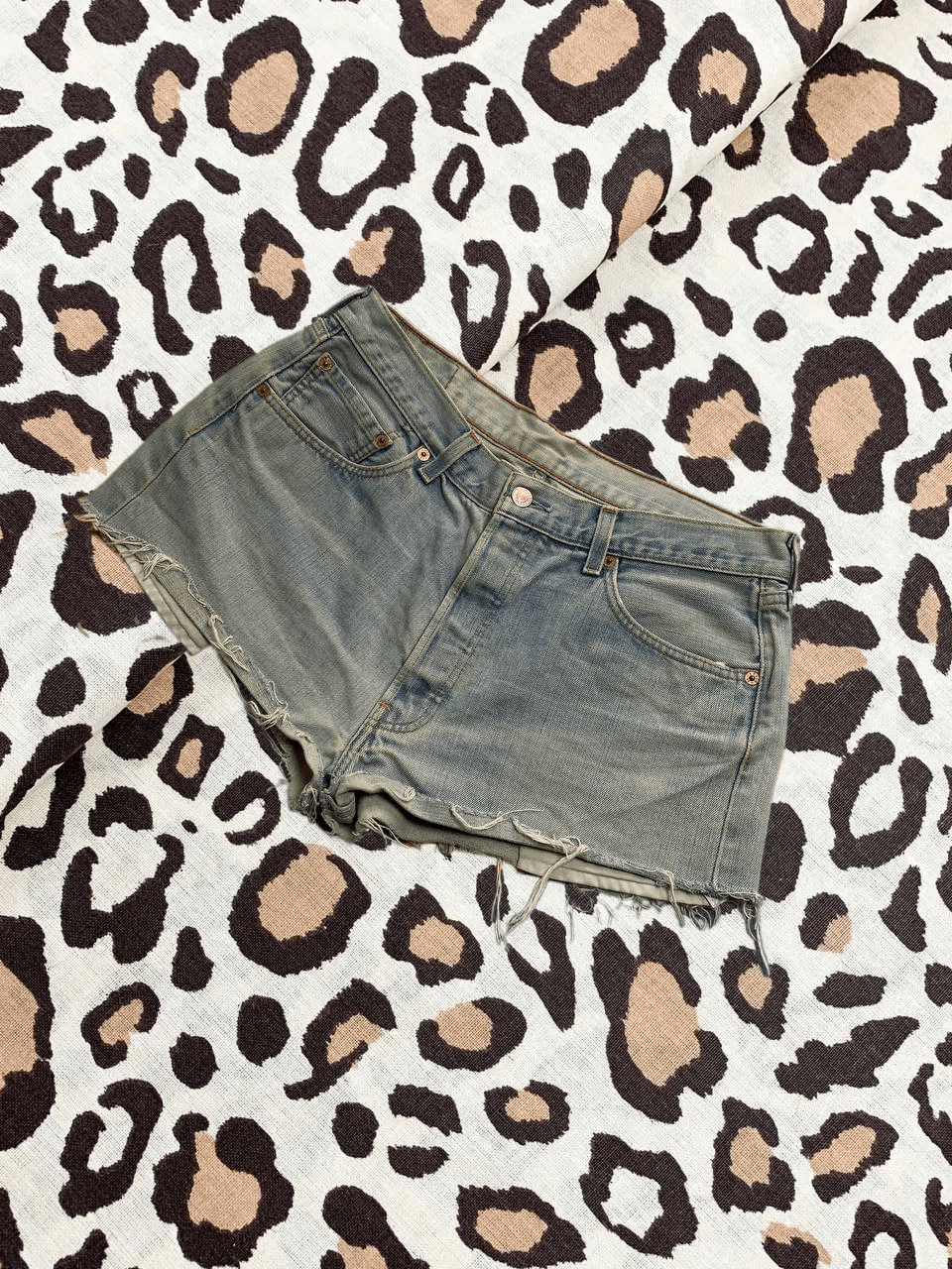 Levi's Levis Womens 501 Shorts Denim Size 34" / US 12 / IT 48 - 1 Thumbnail