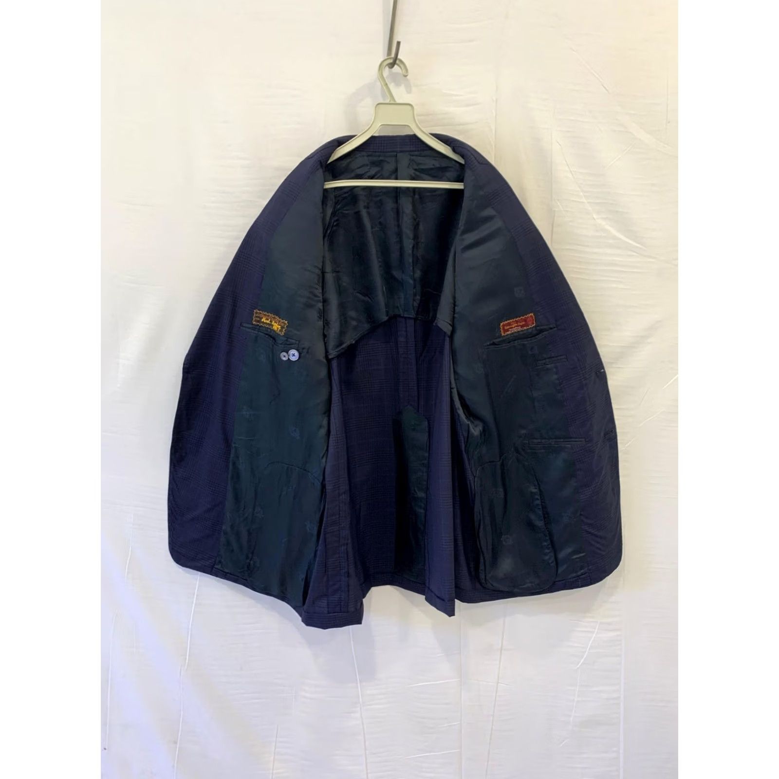 Ermenegildo Zegna VINTAGE Ermenegildo Zegna Trofeo 600 Blazer Mens 52 Chest Navy Plaid Wool Silk Italy Blazer Mens 52 Navy Plaid Wool Silk Trofeo 600 Italy Size 52R - 7 Thumbnail
