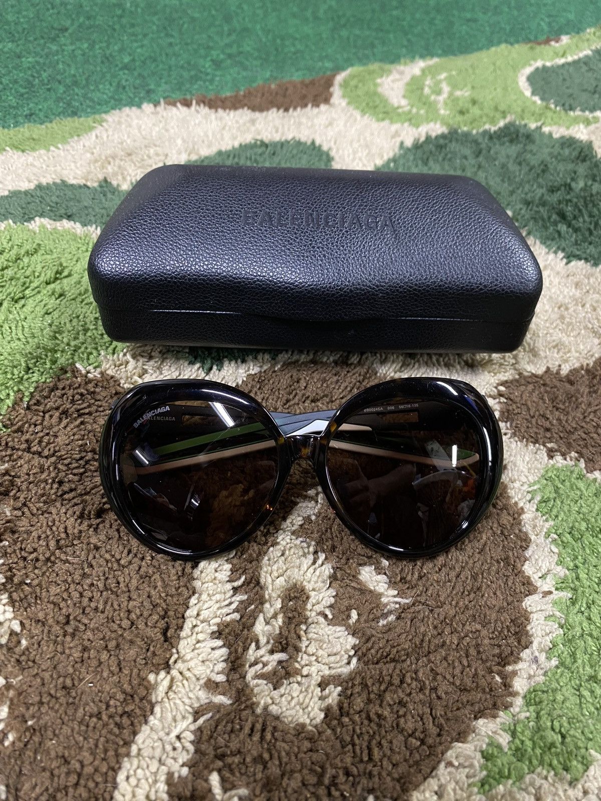 Balenciaga Balenciaga Logo Black Sunglasses Women’s Oval Shades Size ONE SIZE - 1 Thumbnail