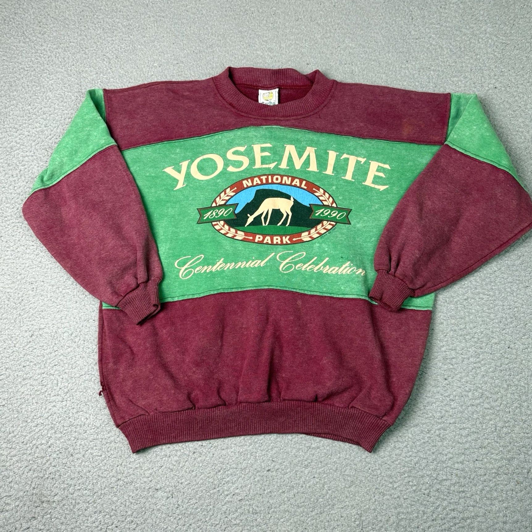 Vintage VINTAGE Yosemite Sweatshirt Adult S Red National Park Graphic 80s 90s Nature Outdoor Retro Crew Neck Pullover Size US S / EU 44-46 / 1 - 2 Thumbnail