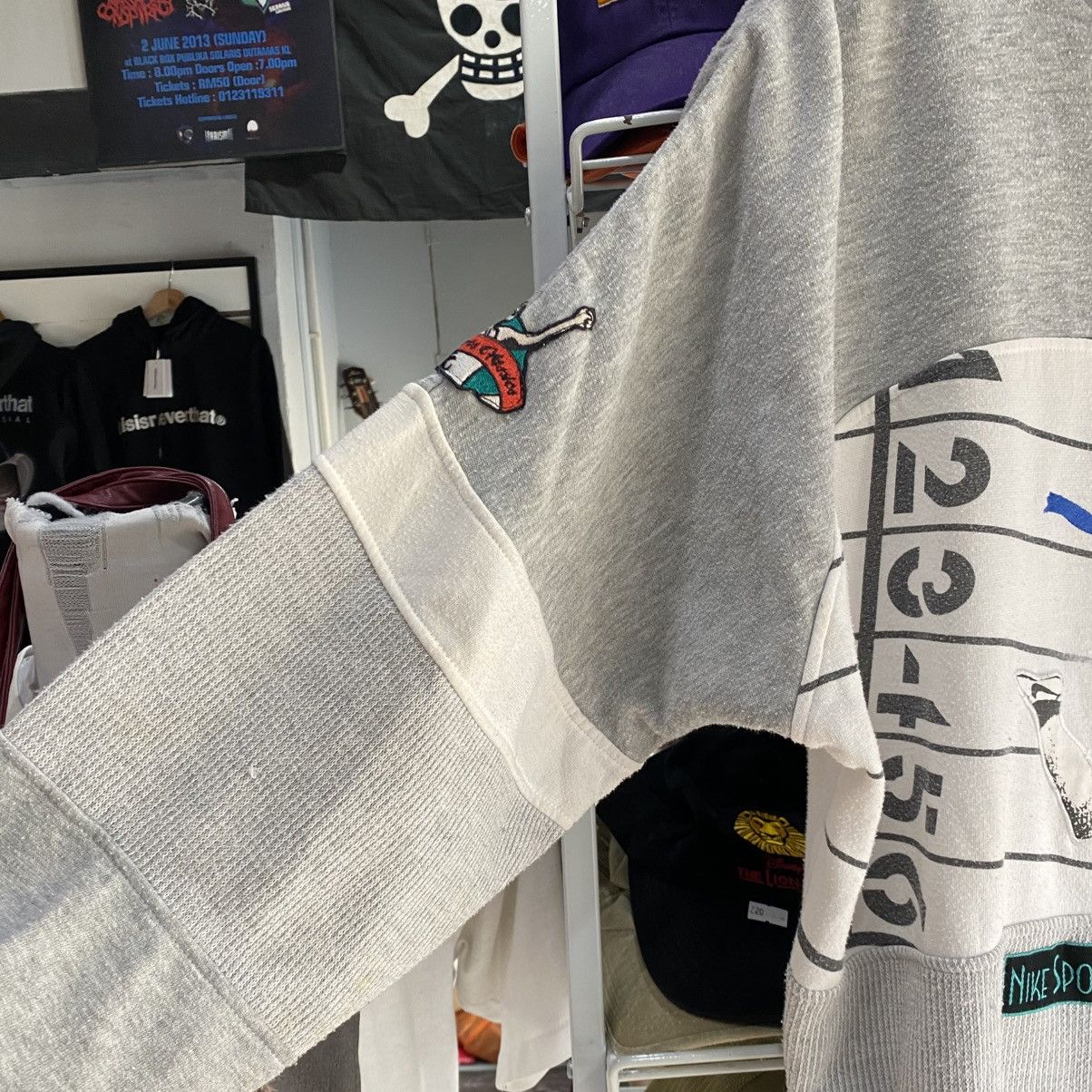 Nike × Vintage Vintage 90s Nike Sports Classics Embroidered size XLarge Size US XL / EU 56 / 4 - 7 Thumbnail