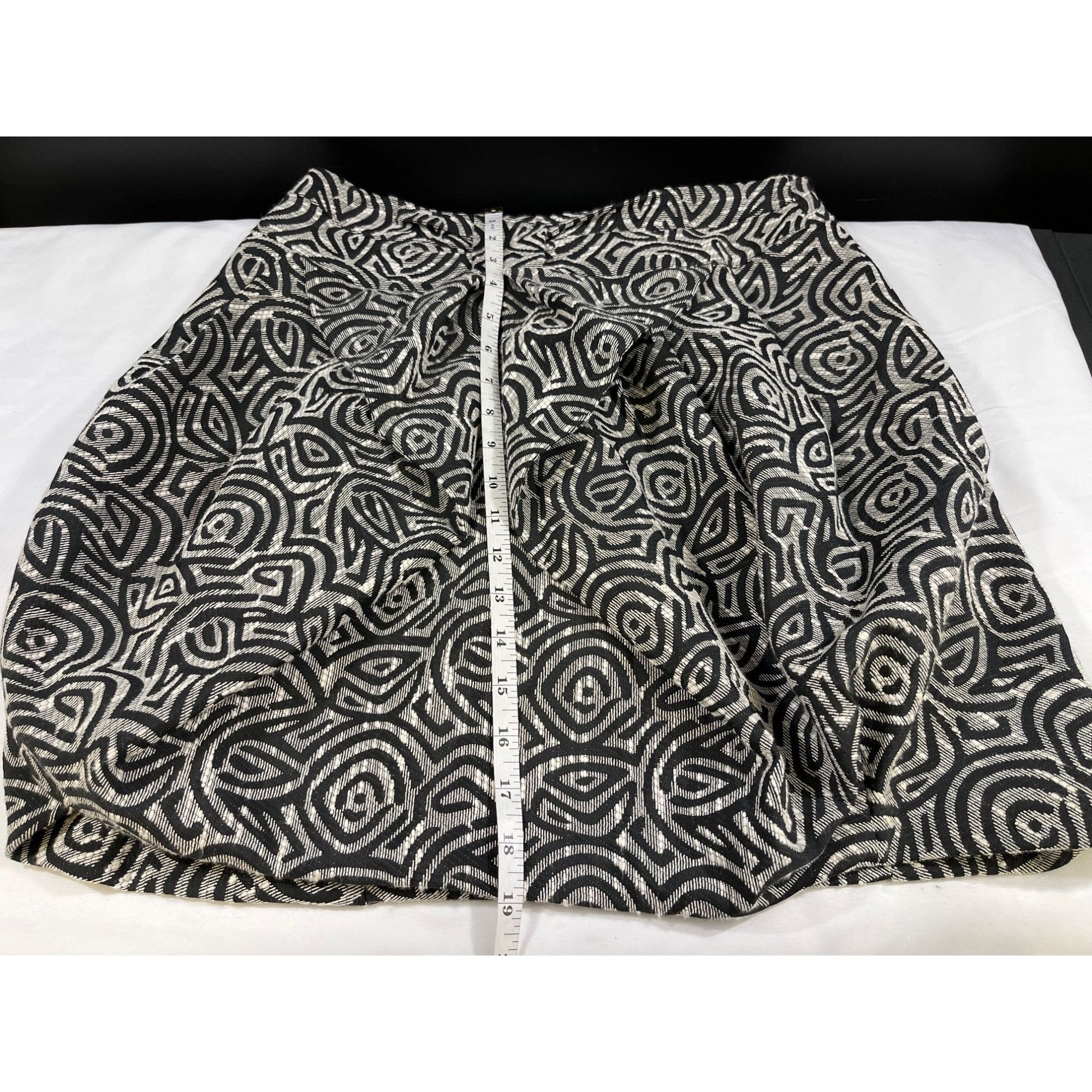 Eva Franco Eva Franco Women's Grey Mini Bubble Skirt Sz 8 SKU 5471 Size 30" / US 8 / IT 44 - 8 Thumbnail