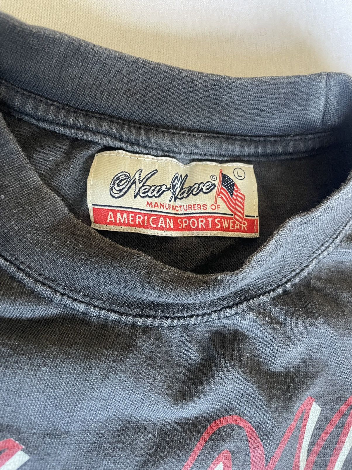 Other Vintage New Wave “Sharks” Basketball Graphic Tee – Size L Size US L / EU 52-54 / 3 - 3 Thumbnail