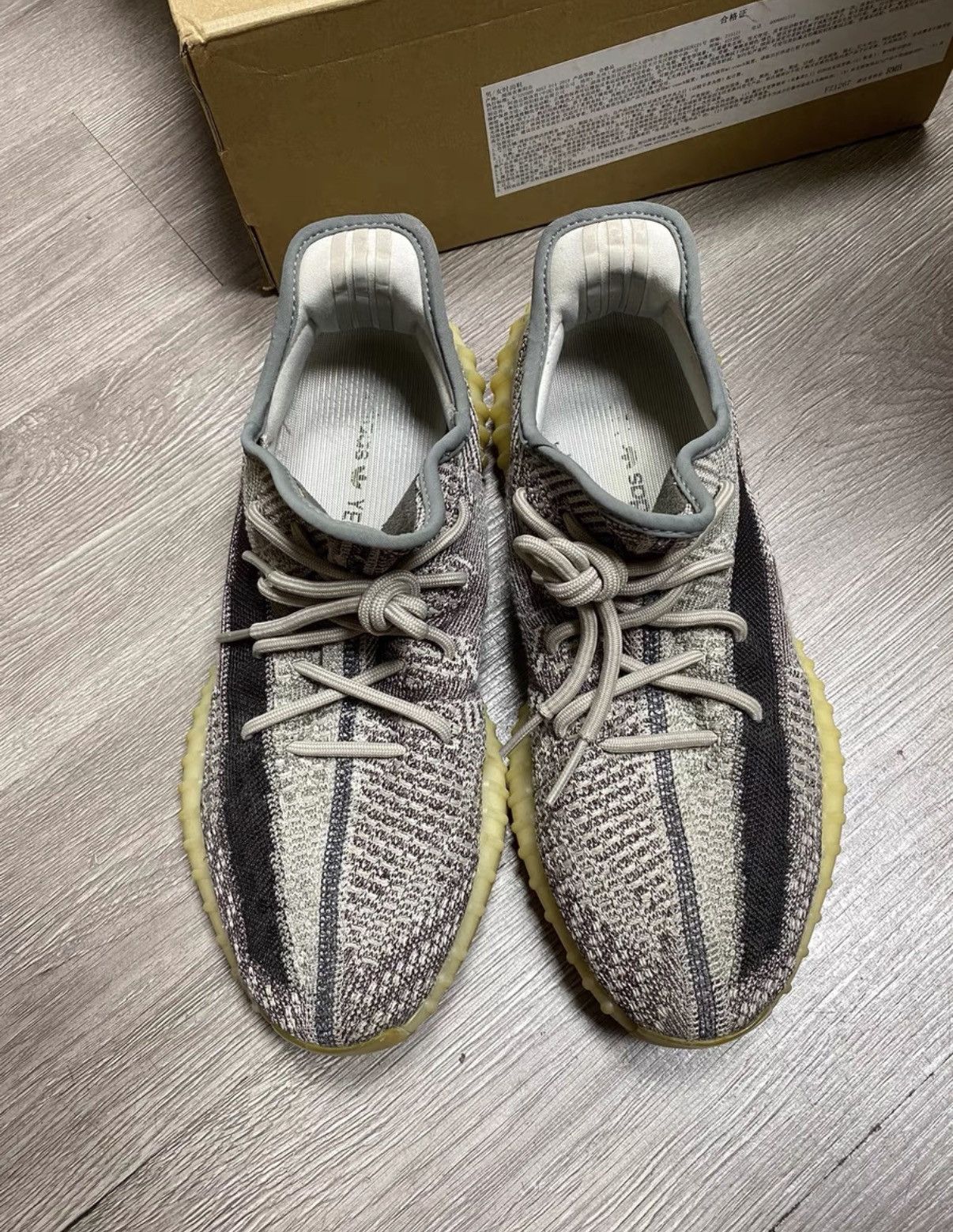 Adidas Adidas Yeezy 350 Zyon K37 Size US 9.5 / EU 42-43 - 2 Thumbnail