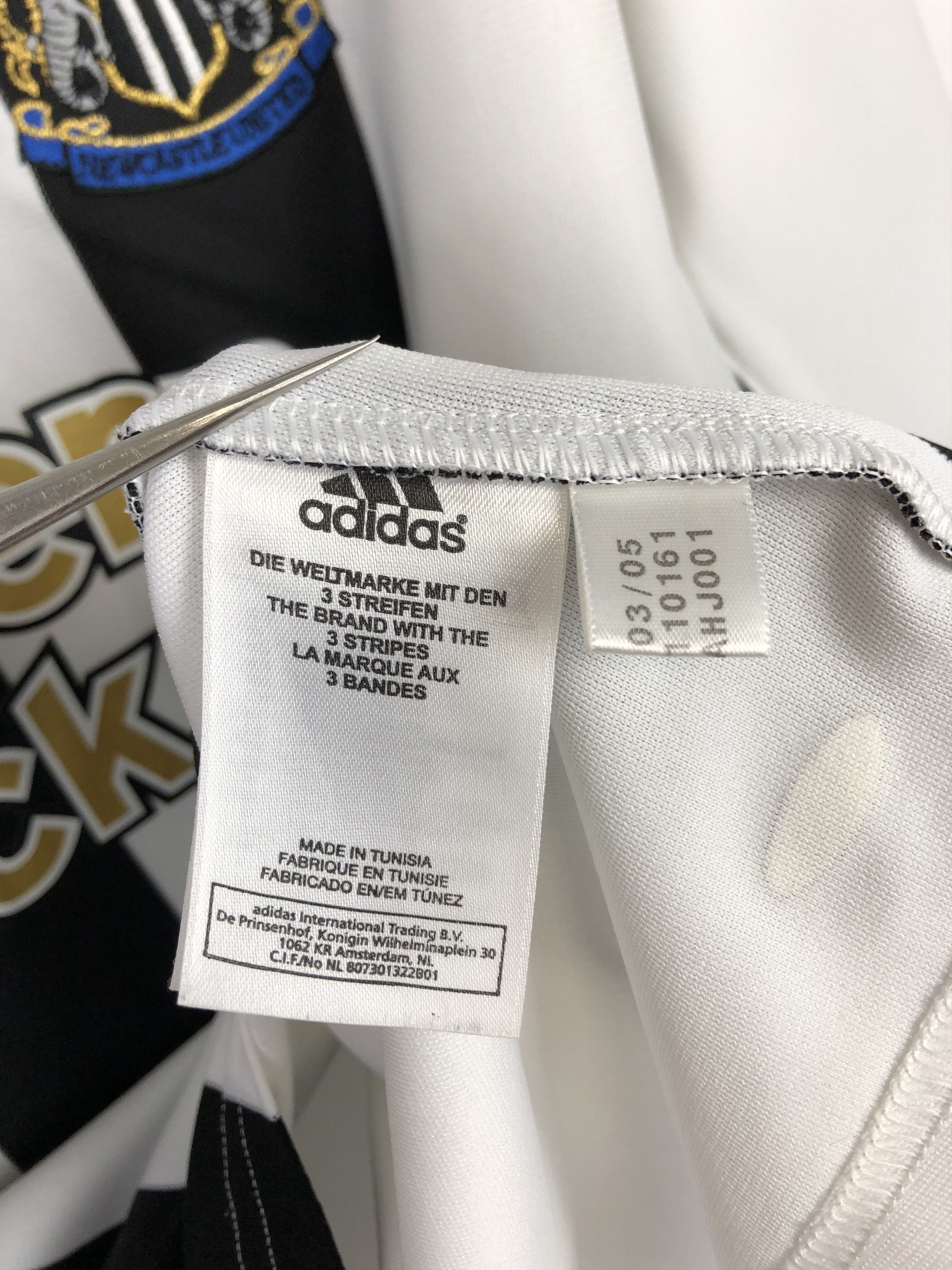 Adidas Newcastle Home football shirt 2005 Soccer Adidas Jersey Size US XXL / EU 58 / 5 - 10 Thumbnail