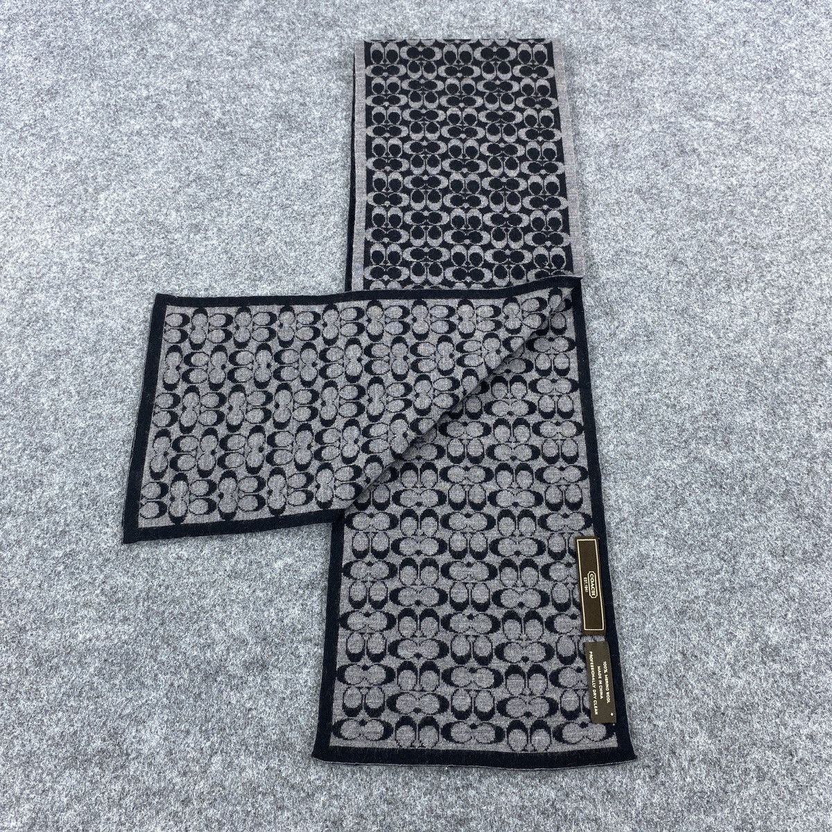 Coach × Vintage Coach Scarf # D651 # Muffler # Neckwear Size ONE SIZE - 4 Thumbnail