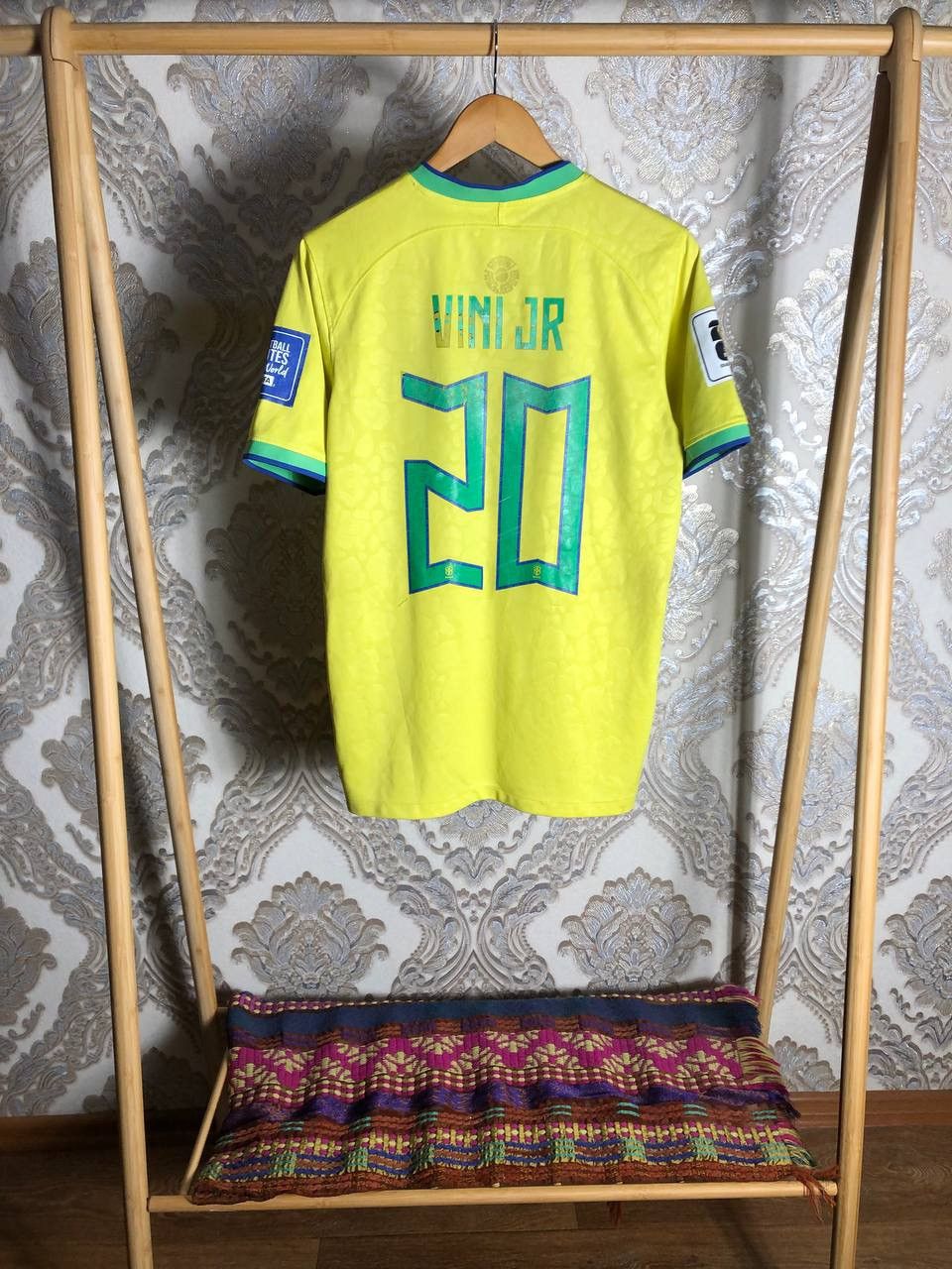 Nike VINTAGE NIKE BRAZIL REAL MADRID SOCCER JERSEY RETRO Y2K 90s Size US M / EU 48-50 / 2 - 1 Thumbnail