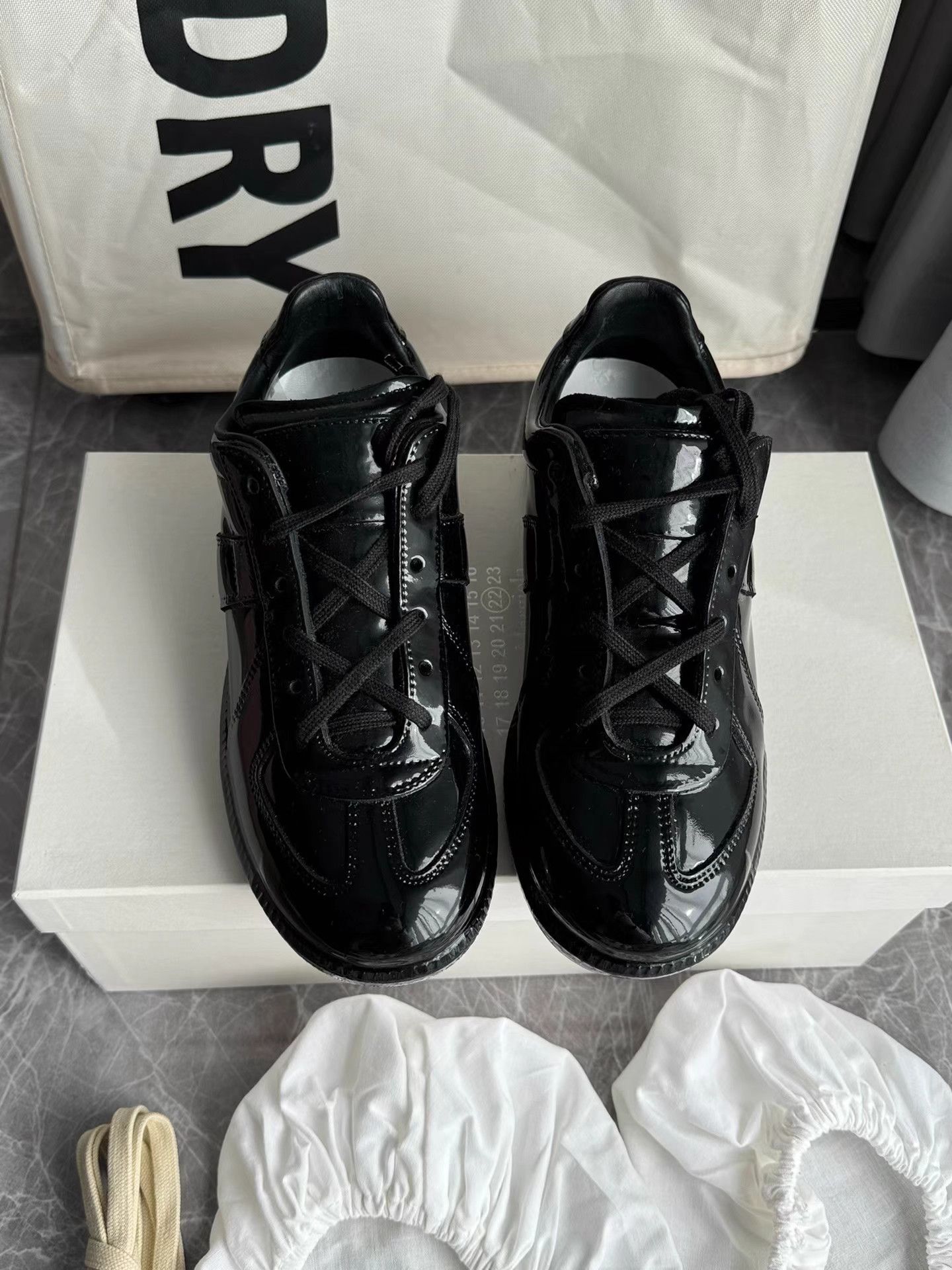 Maison Margiela Maison Margiela Patent Leather Replica Sneakers K6 Size US 5.5 / IT 35.5 - 3 Thumbnail