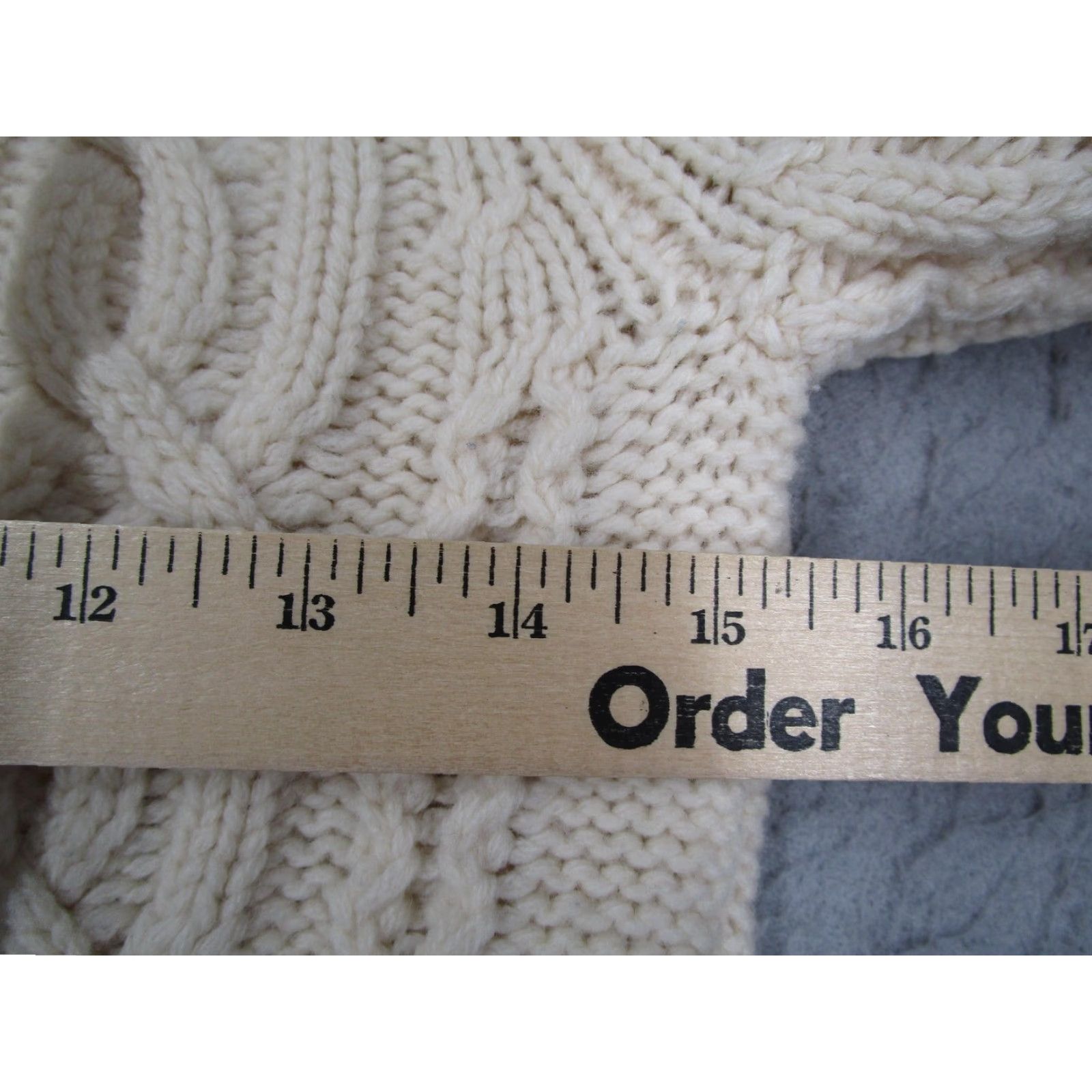 Abercrombie & Fitch VINTAGE Abercrombie & Fitch Sweater Women S White Lambswool Cable Knit Full Zip Size S / US 4 / IT 40 - 7 Thumbnail