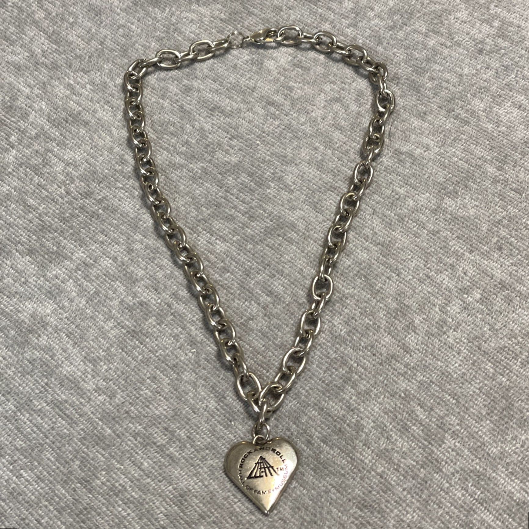 Vintage VINTAGE Rock N Roll Hall of Fame Necklace Unisex 18 inches Silver Metal Pendant United States Size ONE SIZE - 4 Thumbnail