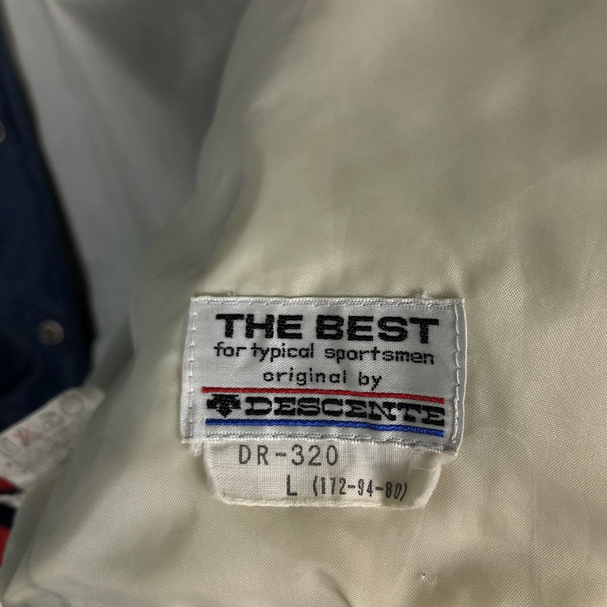 Japanese Brand 🔥Vintage Satin Bomber Jacket Descente Japan Made Big Logo Size US L / EU 52-54 / 3 - 15 Thumbnail