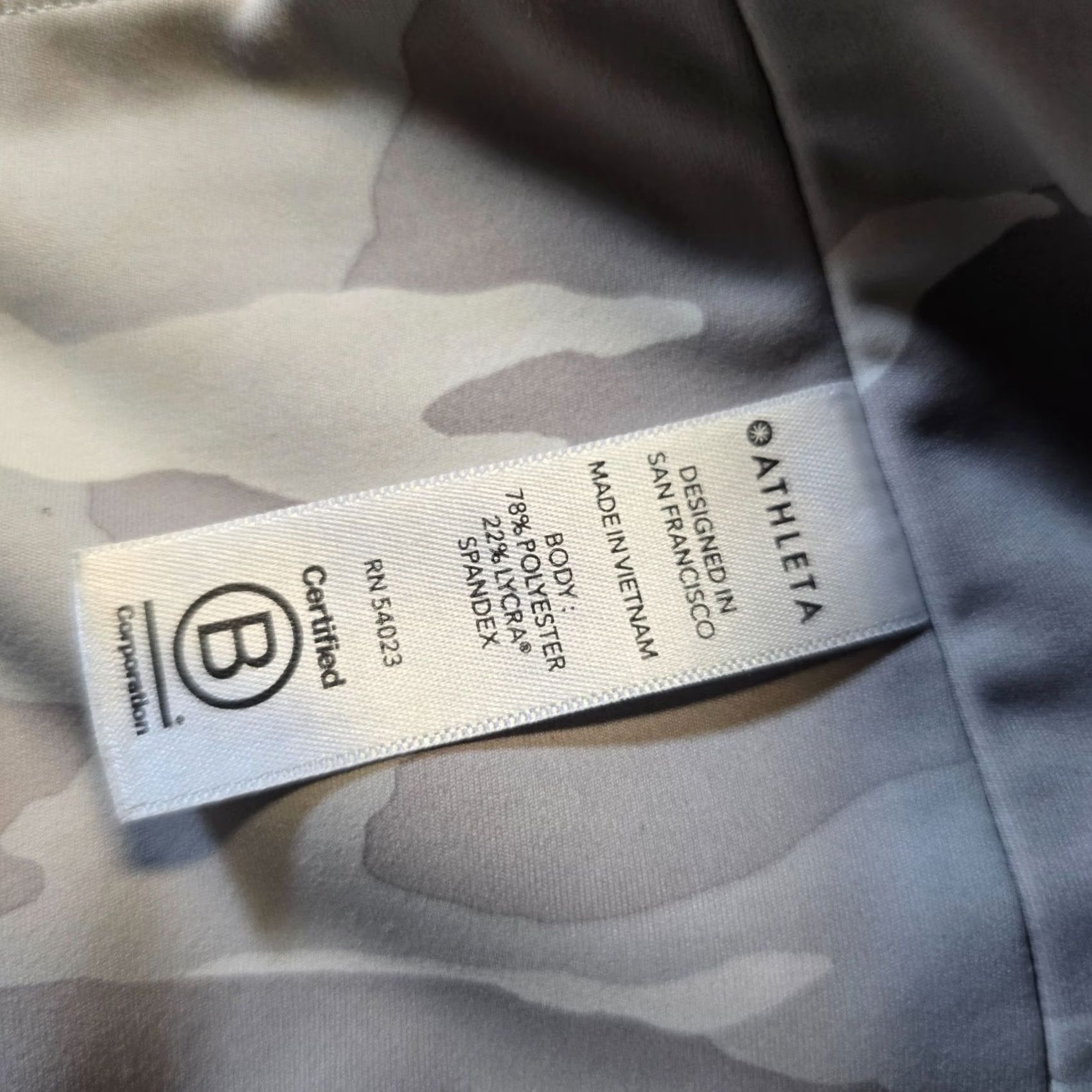 Athleta Athleta Pants Womens Small Gray Camo Elation 7/8 Cropped Stretch Athletic Size 28" / US 6 / IT 42 - 7 Thumbnail