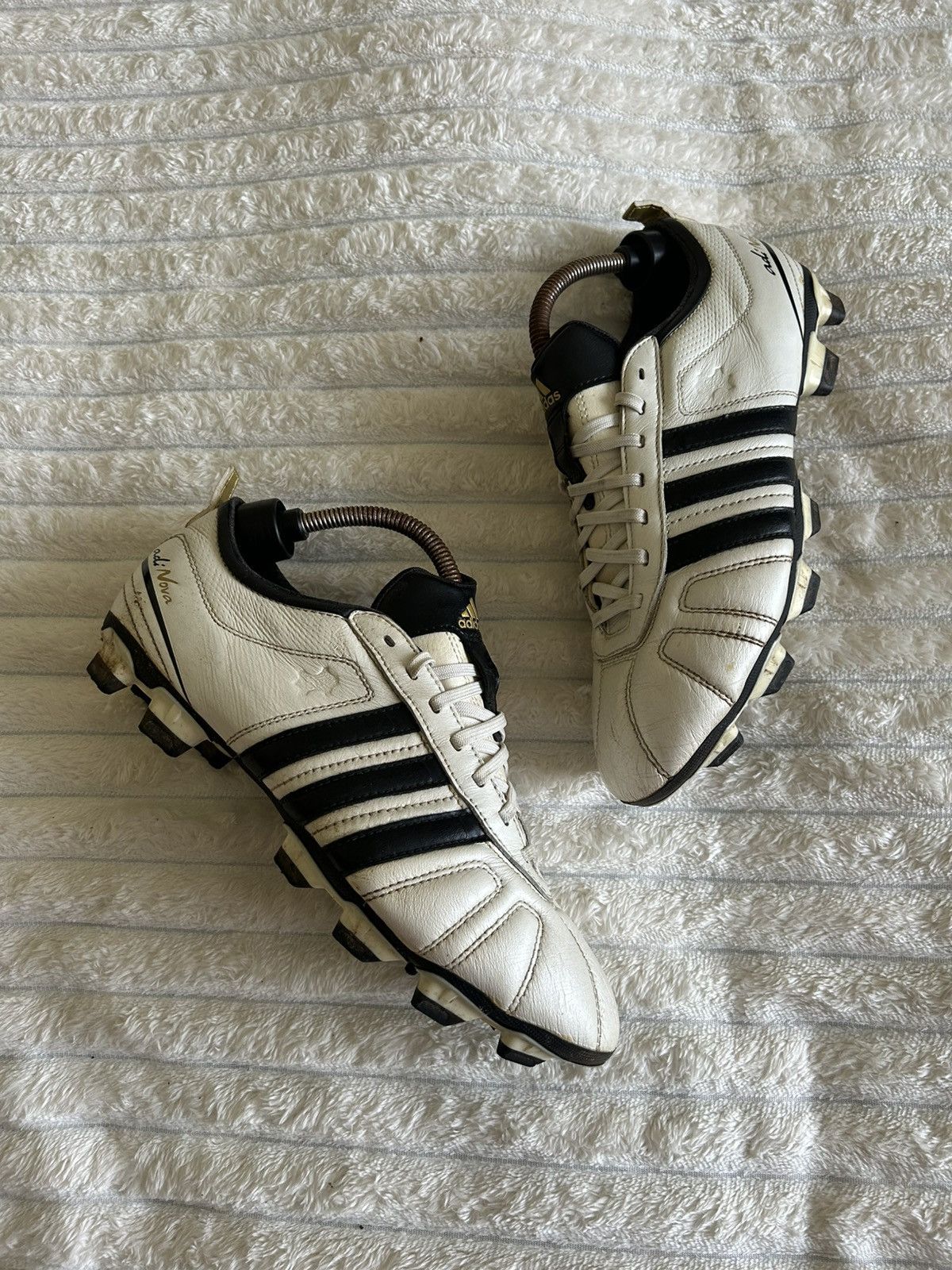 Vintage ADIDAS ADINOVA IV TRX FG FOOTBALL BOOTS (G40637) Size 42 2/3 Size US 9 / EU 42 - 1 Thumbnail