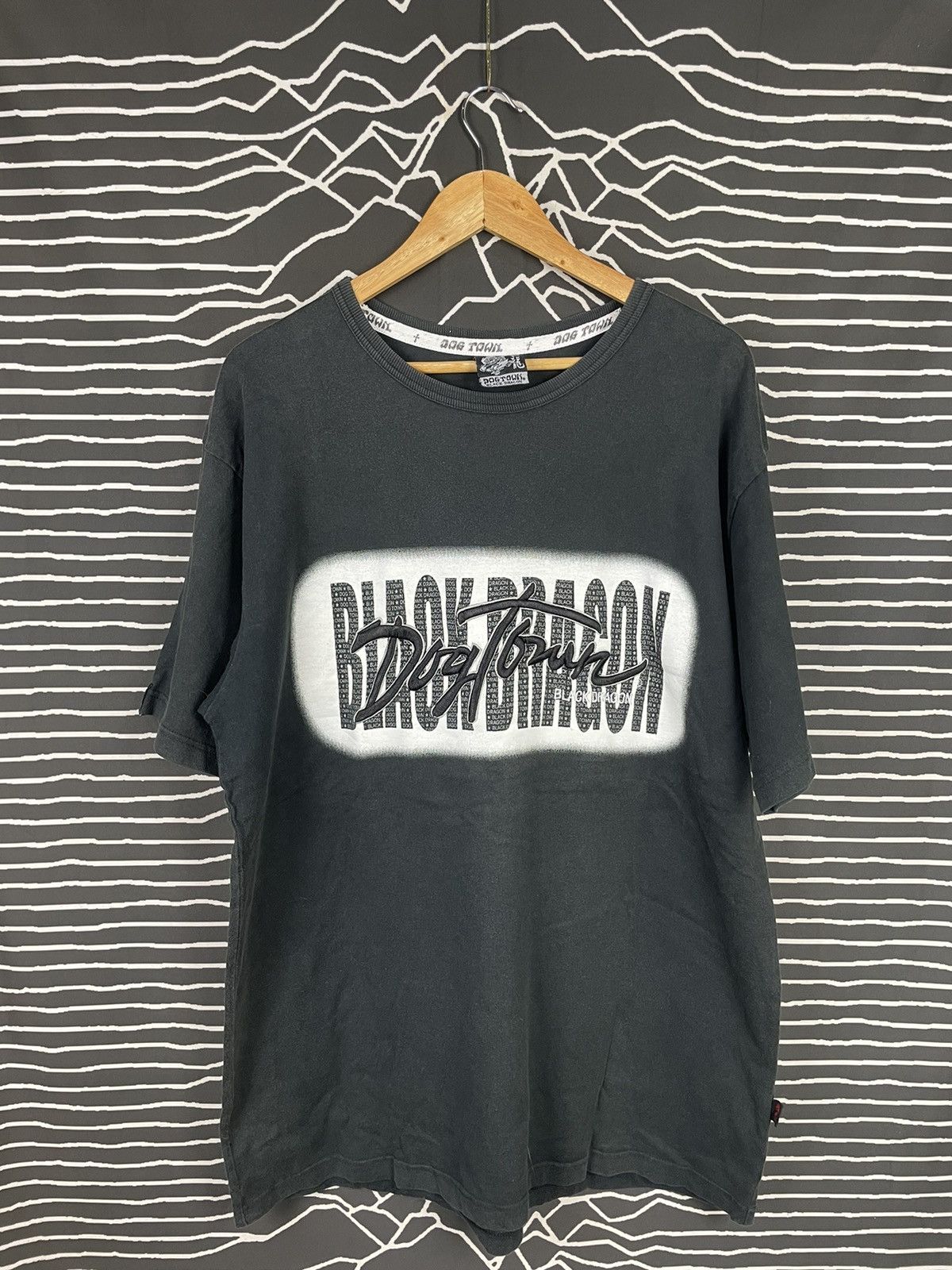 Dogtown Vintage Dogtown Black Dragon Tshirt Size US XL / EU 56 / 4 - 1 Thumbnail