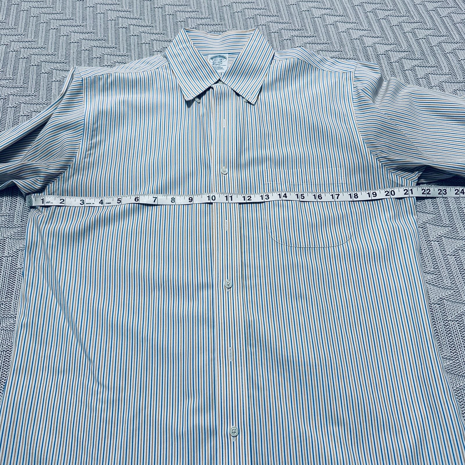 Brooks Brothers Brooks Brothers blue and gold striped Classic button down Size US M / EU 48-50 / 2 - 6 Thumbnail